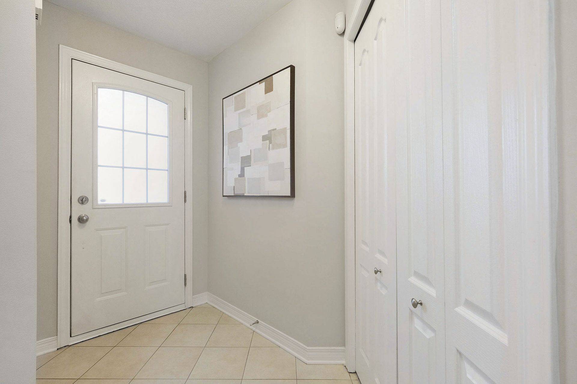 Barrhaven, ON K2G 6J7,34 Avonmore CRES