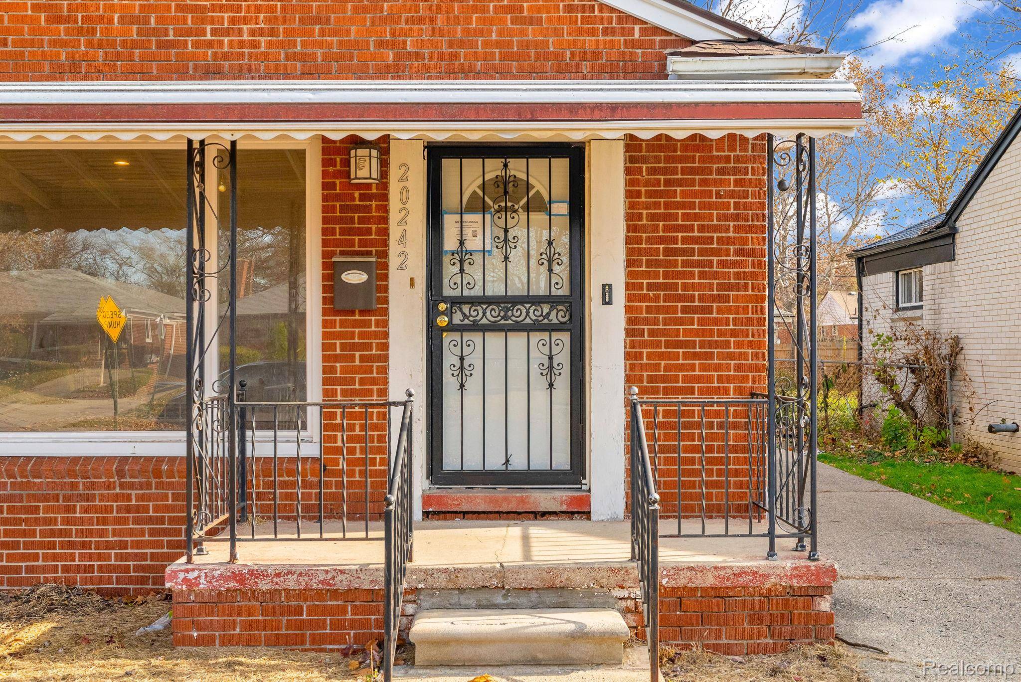 Detroit, MI 48219,20242 Braile ST