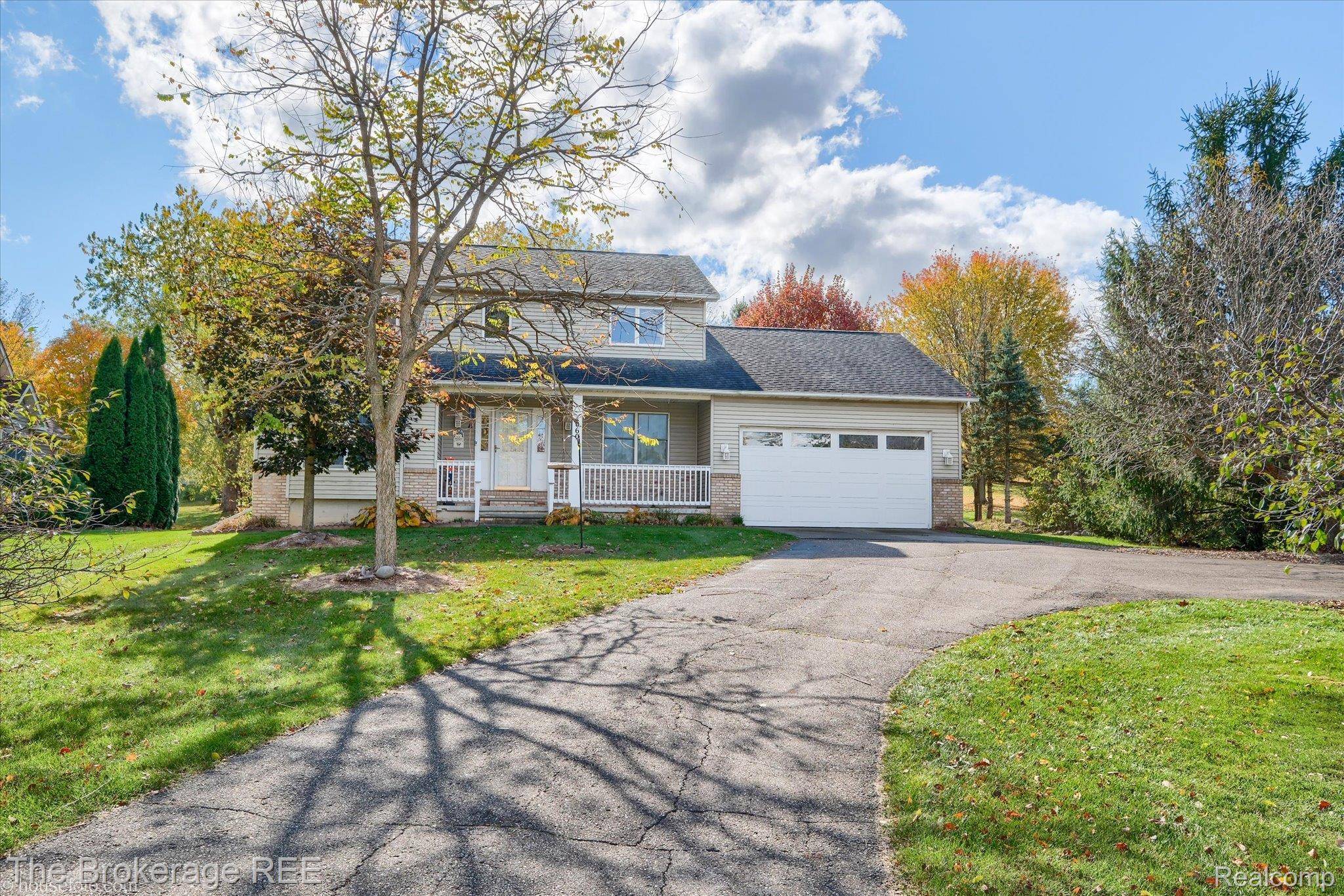 Grand Blanc, MI 48439,1060 E Cook RD