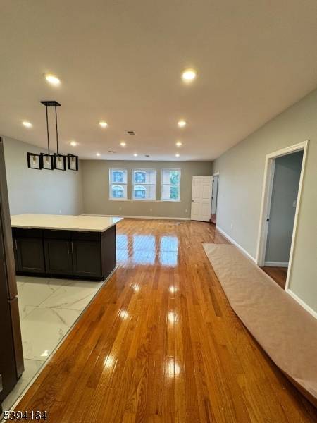 East Orange City, NJ 07017,61 N Grove St