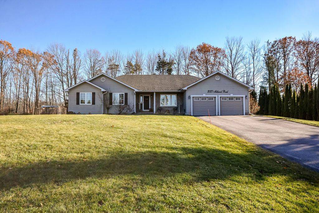 Severn, ON L3V 0V6,2027 Millwood RD