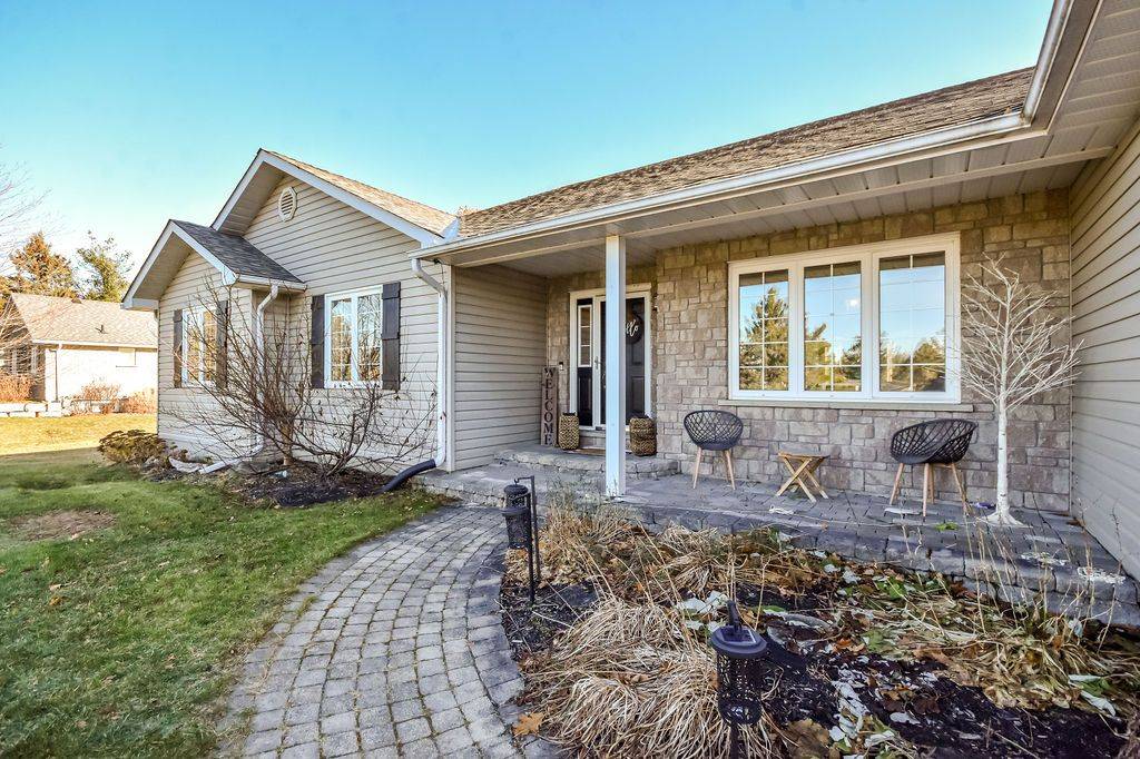 Severn, ON L3V 0V6,2027 Millwood RD