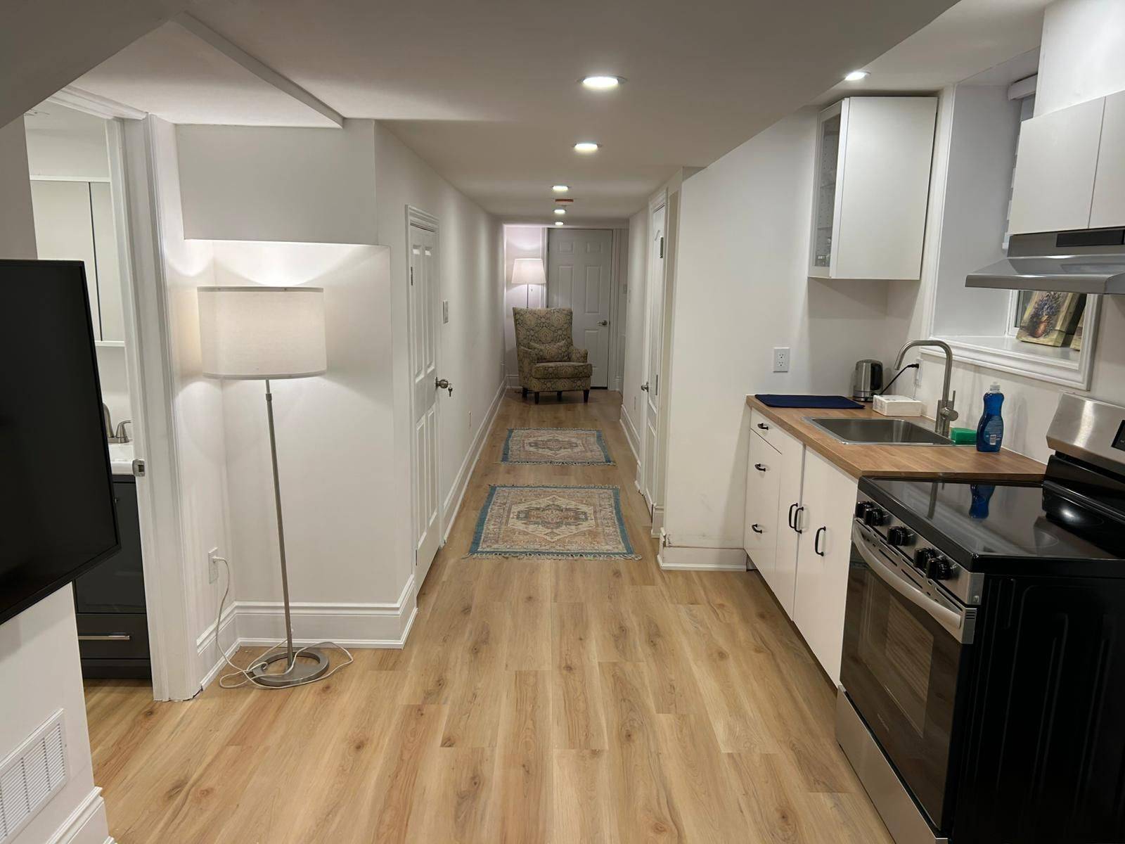 Hamilton, ON L8B 1Z3,9 Hager Creek TER #Basement