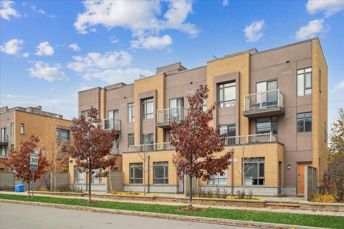 Toronto E11, ON M1B 0C4,90 Orchid Place DR #304