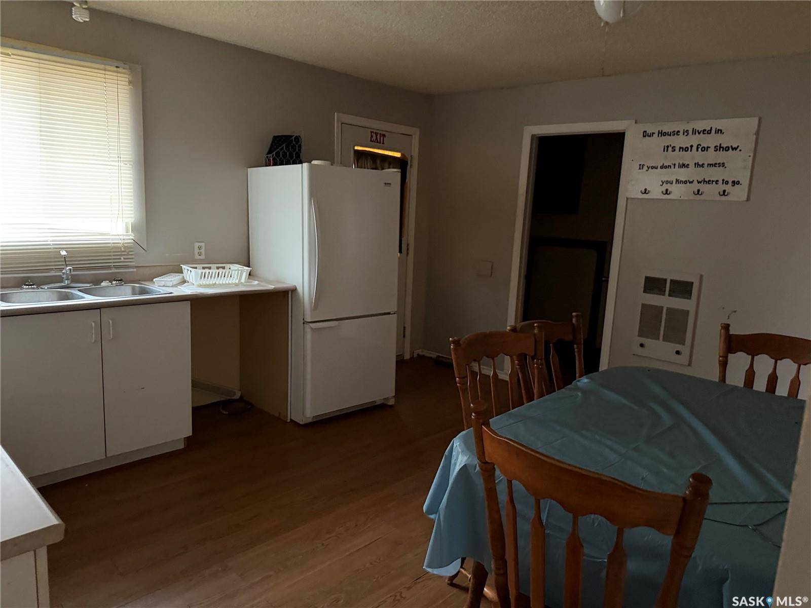 Coronach, SK S0H 0Z0,128 1st AVENUE S