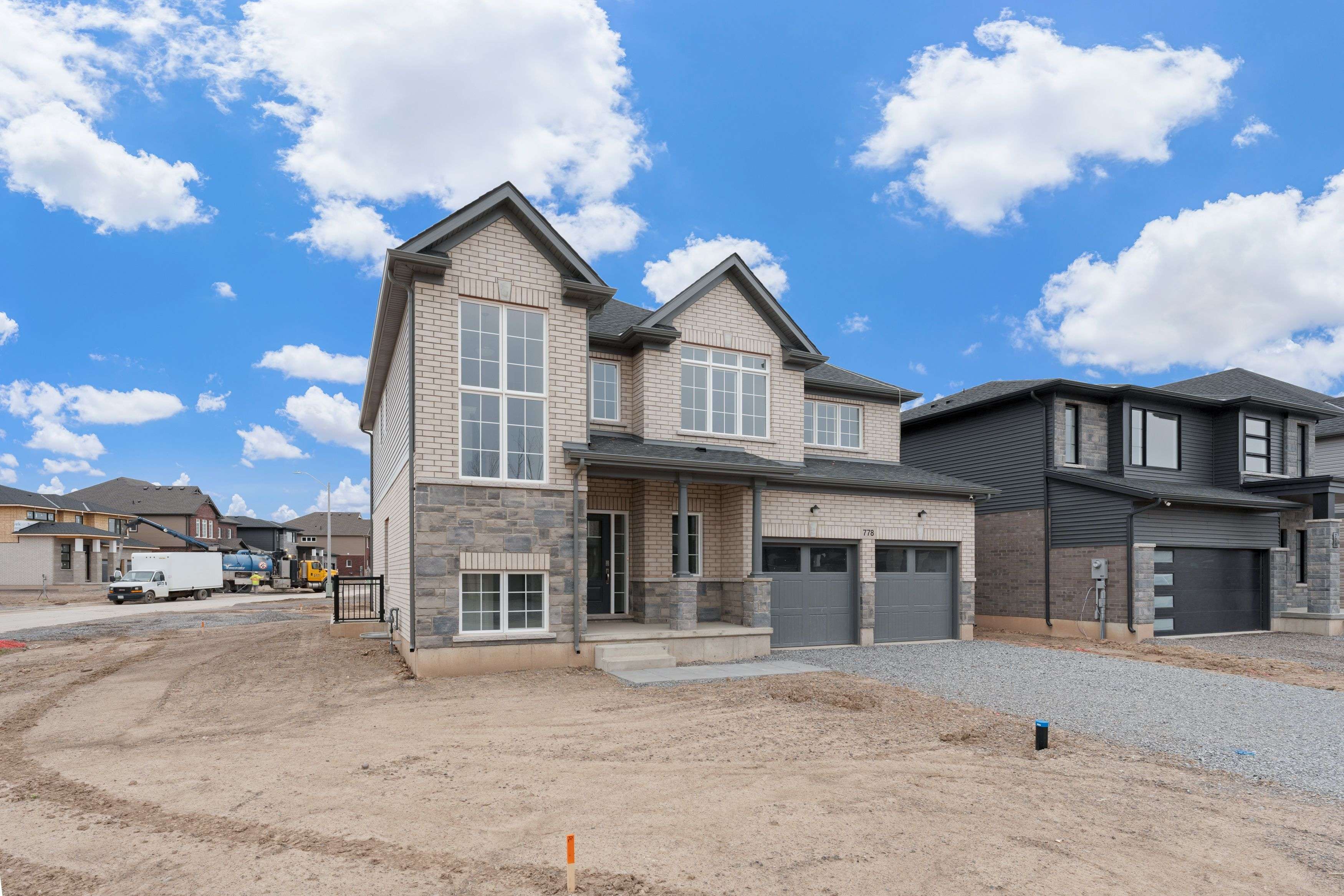 Fort Erie, ON L2A 0H3,778 Bradford AVE