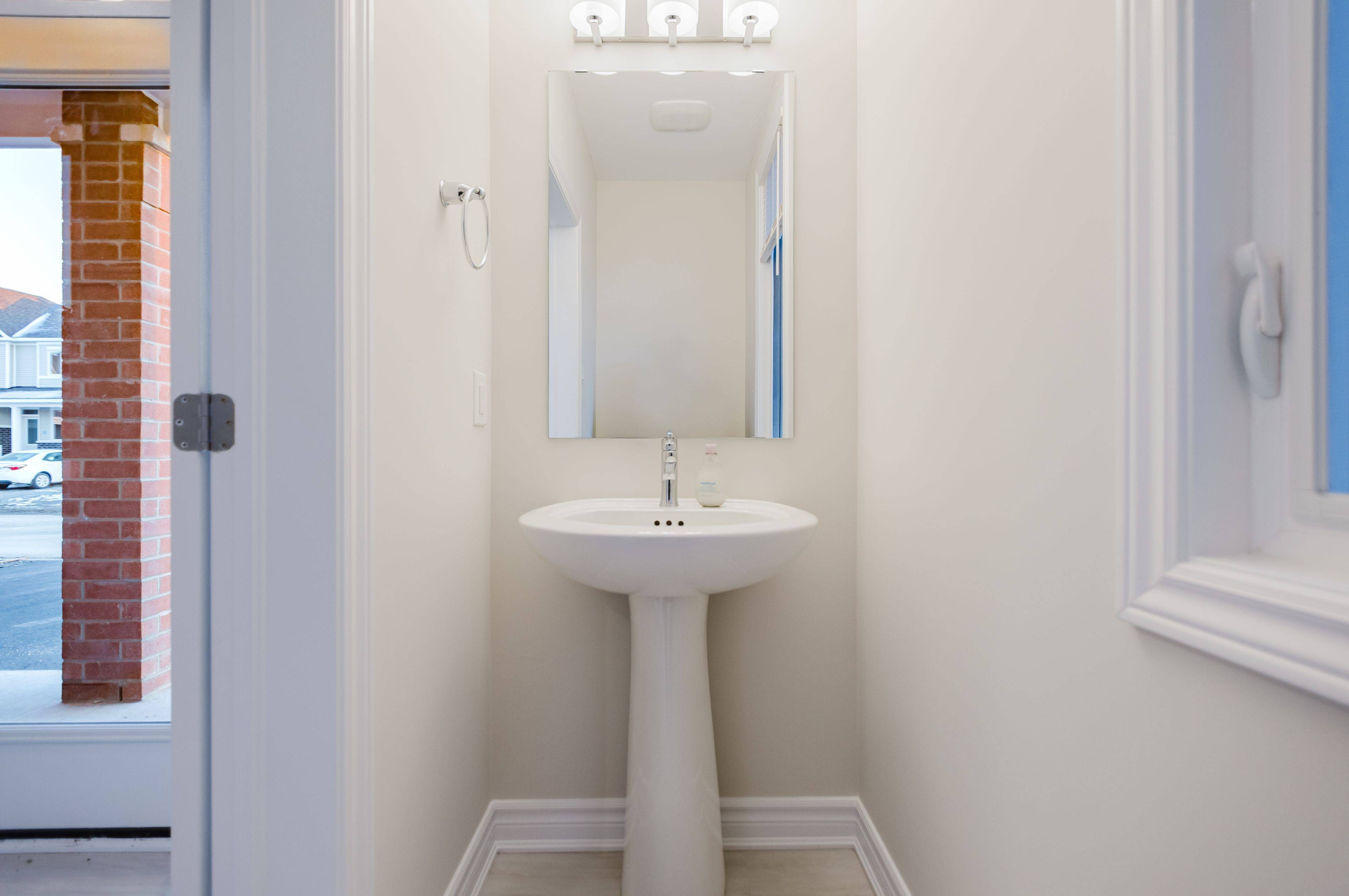 Orleans - Cumberland And Area, ON K4A 2N3,180 Ryan Reynolds WAY