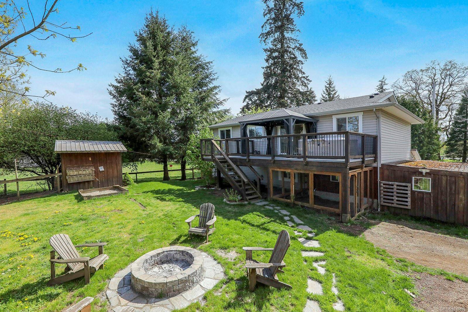 Courtenay, BC V9J 1M1,5252 Headquarters Rd