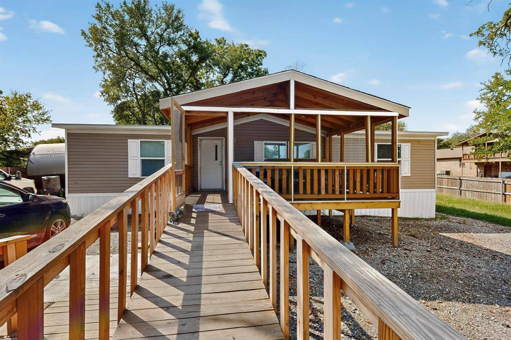 Azle, TX 76020,7219 Rucker Street