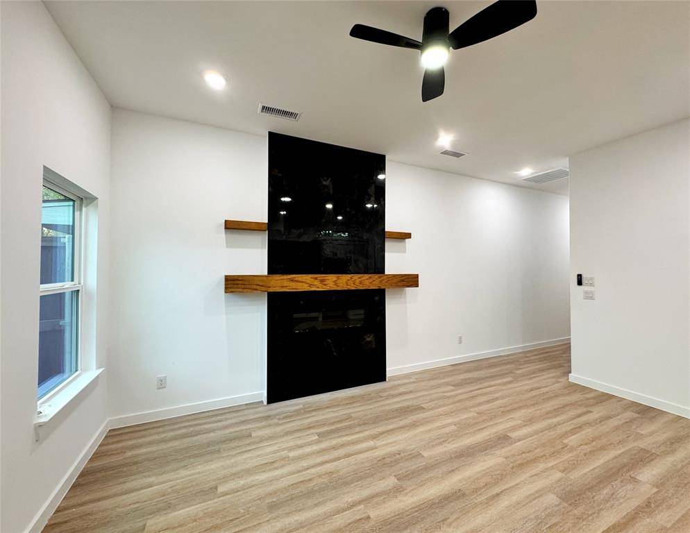 Greenville, TX 75401,2113 Henry Street