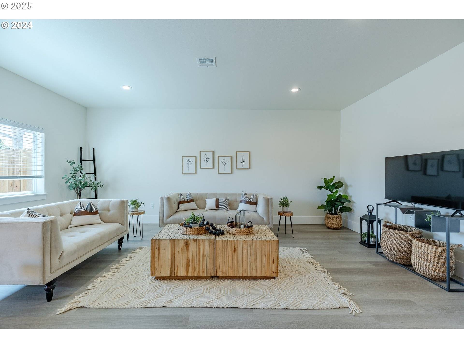 Harrisburg, OR 97446,741 Periander WAY