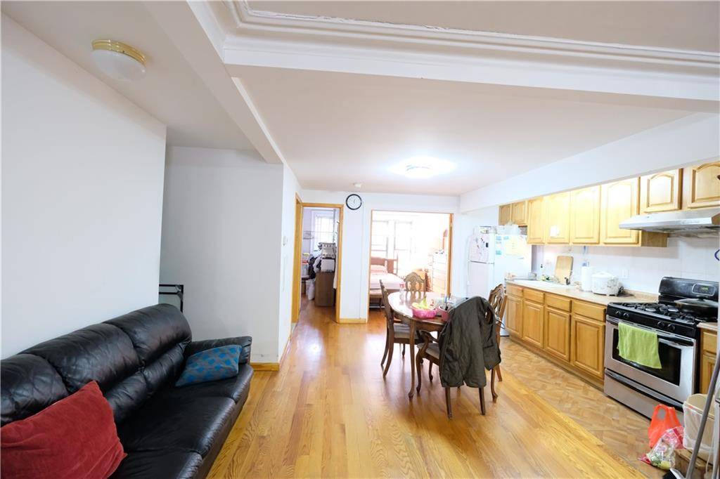Brooklyn, NY 11220,542 58th ST