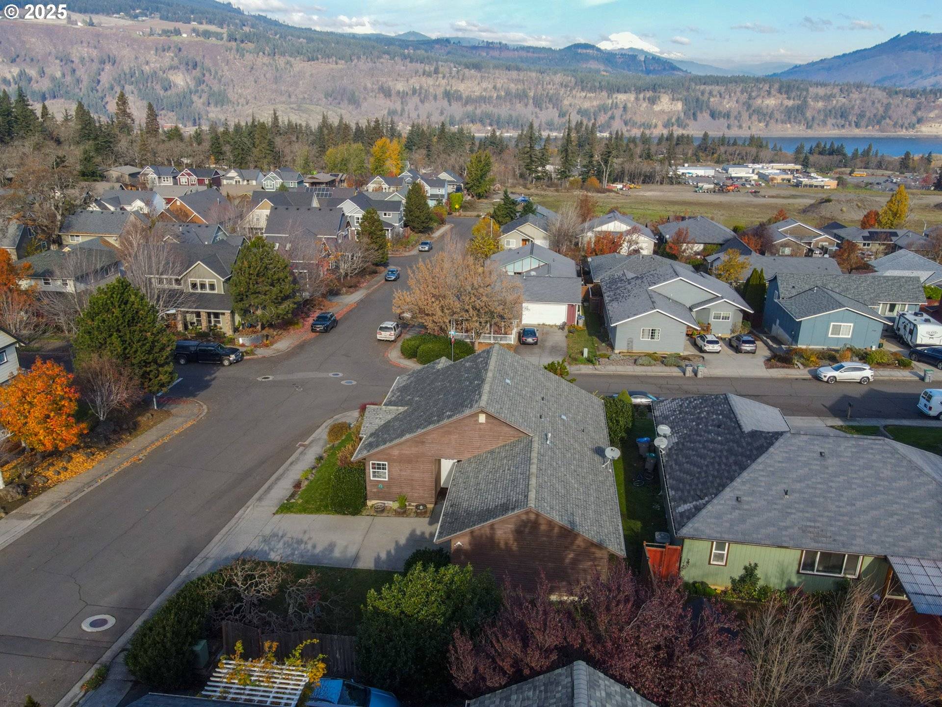 Hood River, OR 97031,2957 EUGENE ST