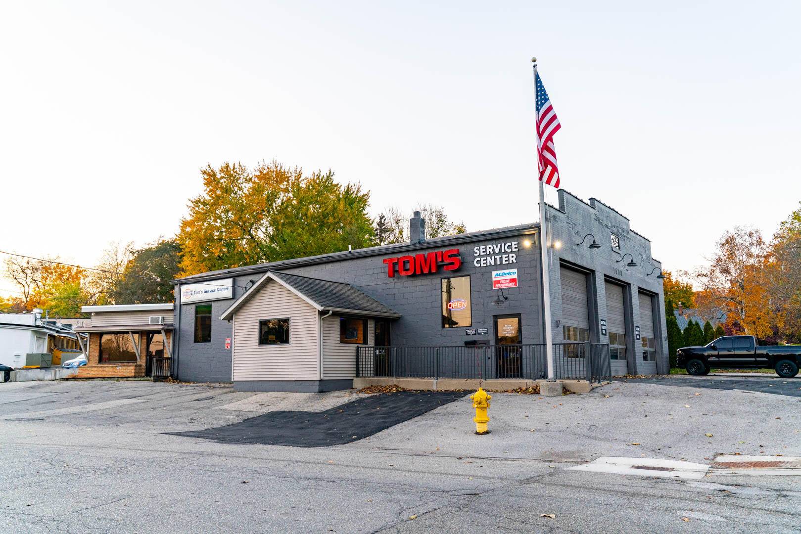 Grand Rapids, MI 49504,1608 Walker AVE NW