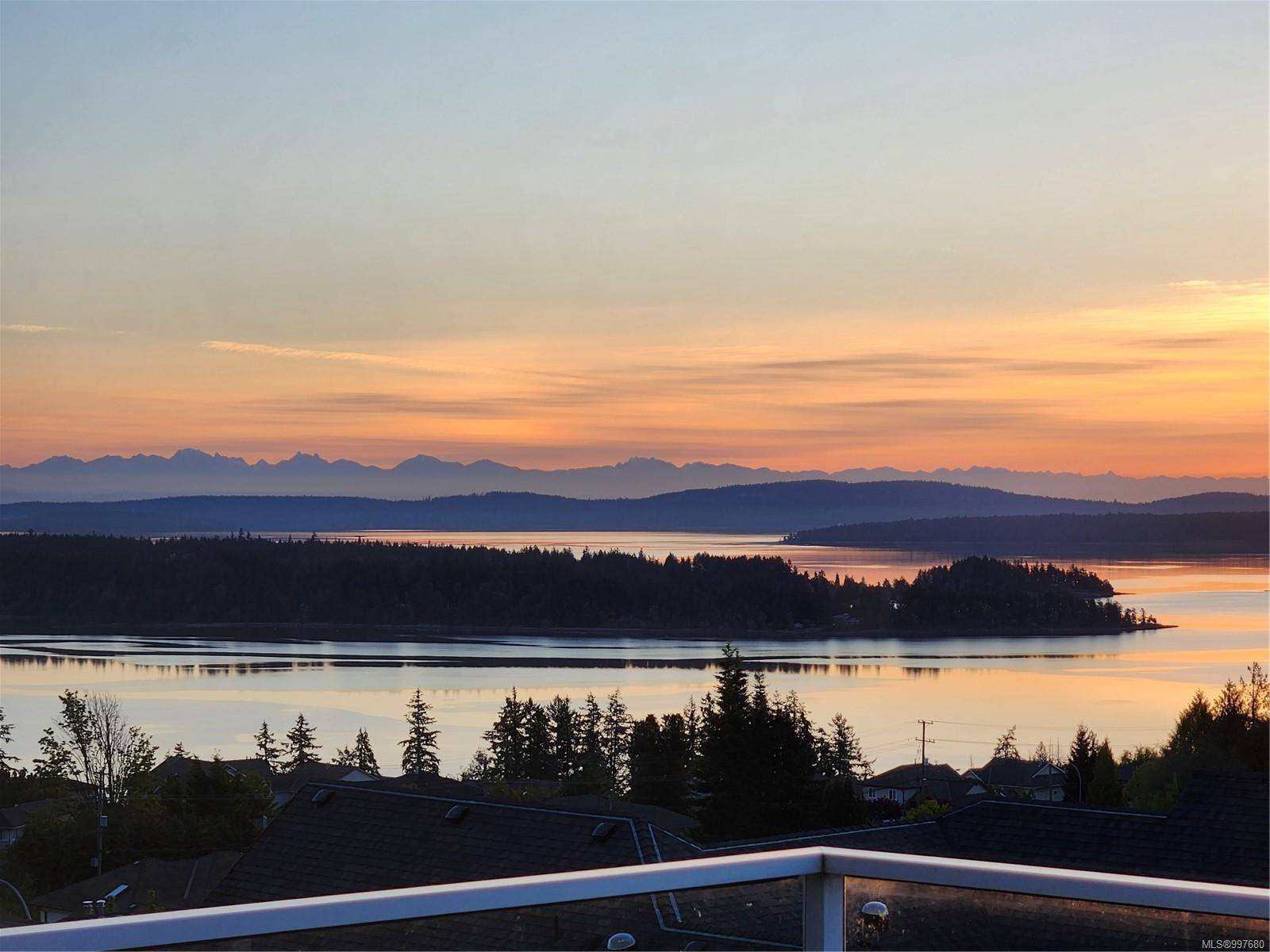 Ladysmith, BC V9G 1W2,483 Hillview Ave