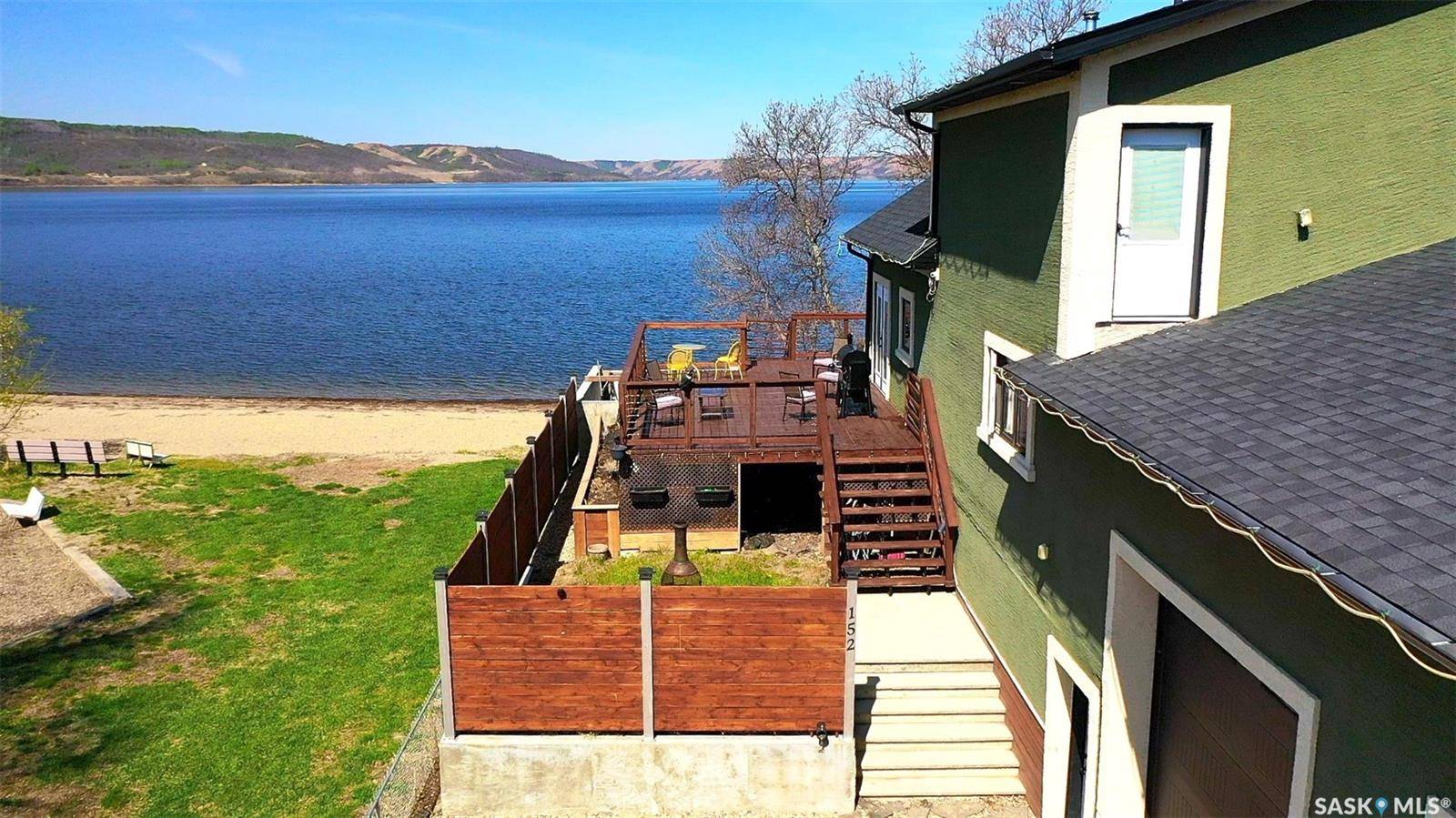 Crooked Lake, SK S0G 5L0,152 Criddle AVENUE