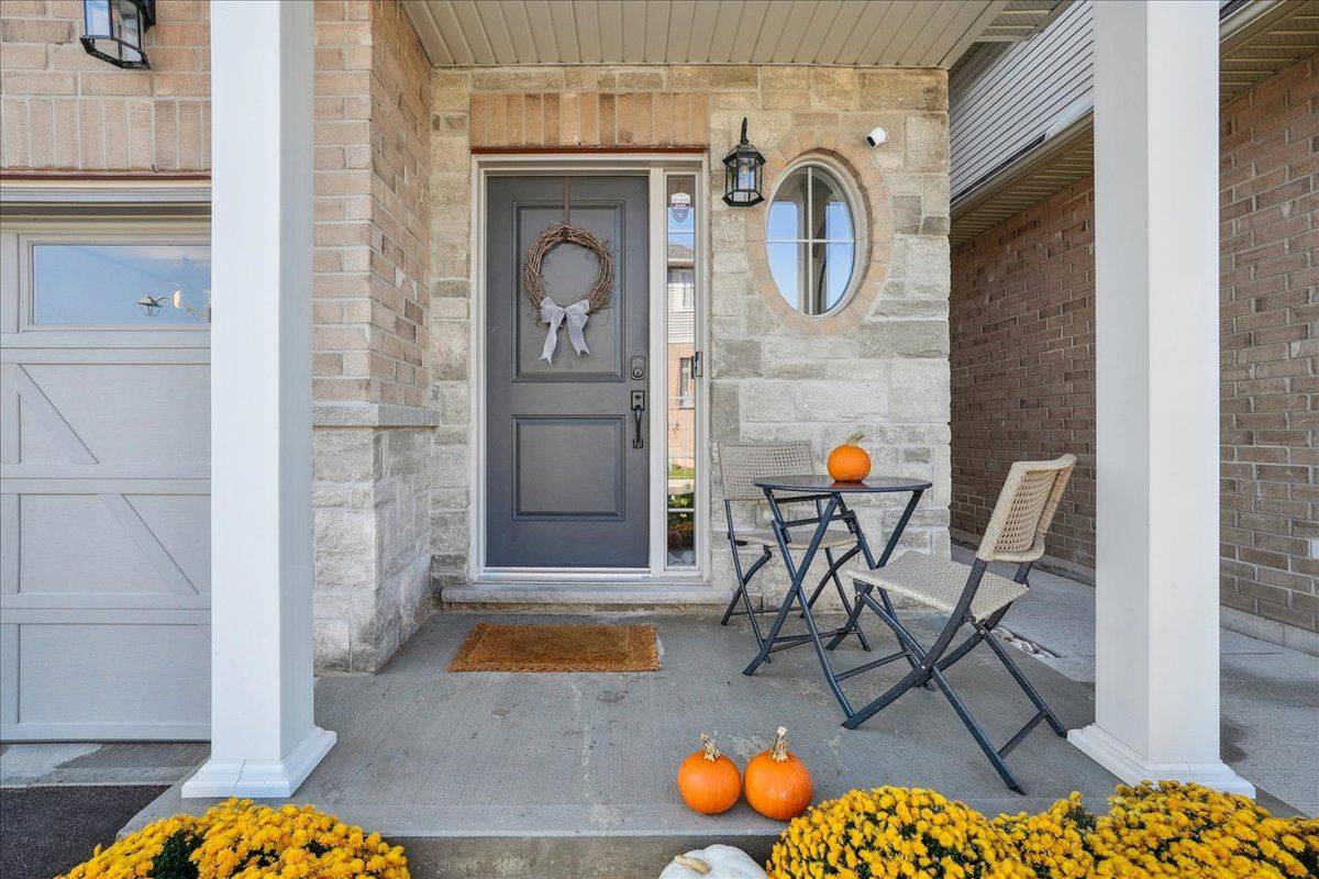 Grimsby, ON L3M 0H4,136 Dunrobin LN