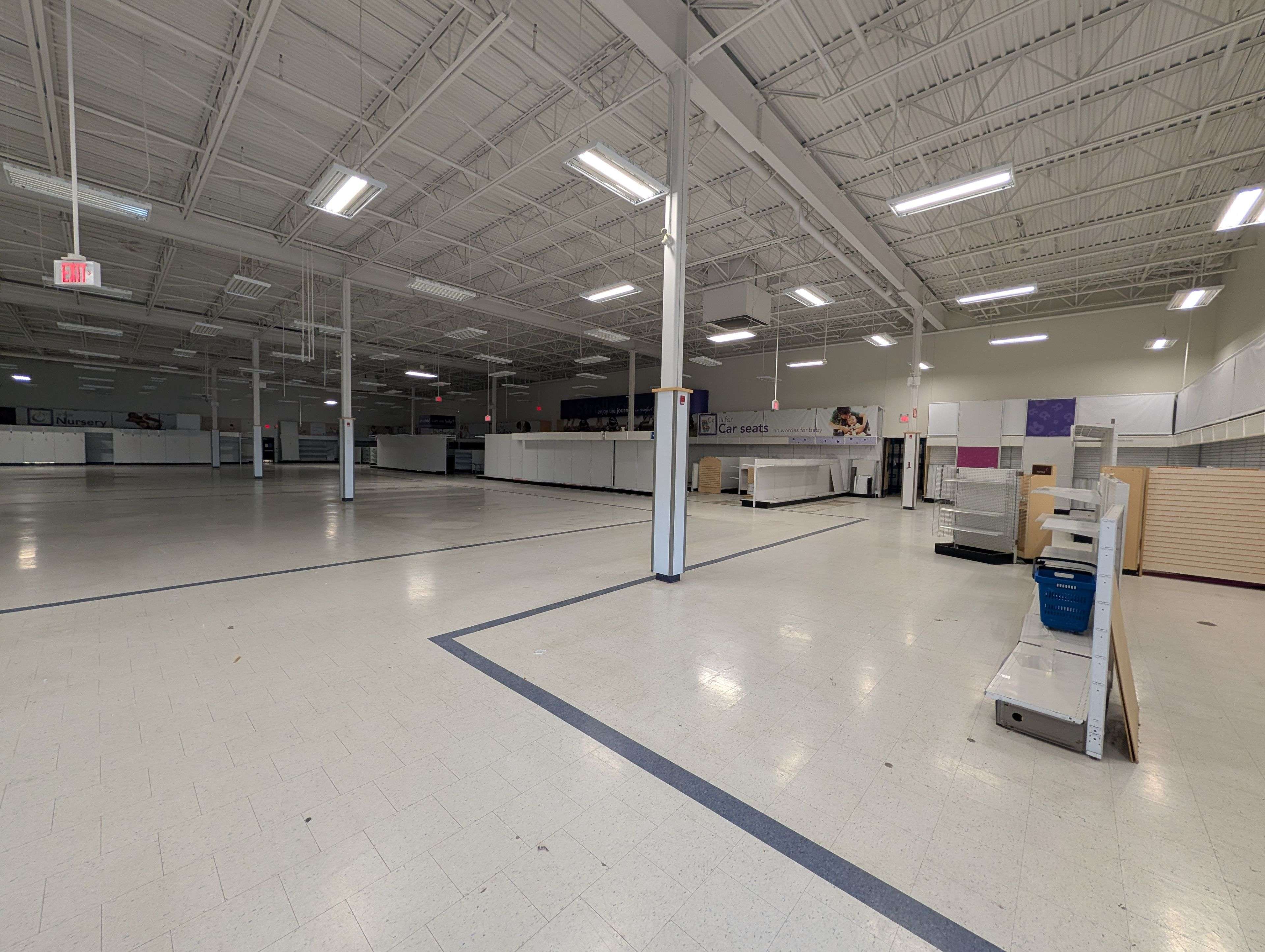 Orleans - Convent Glen And Area, ON K1W 0C8,3742 Innes RD