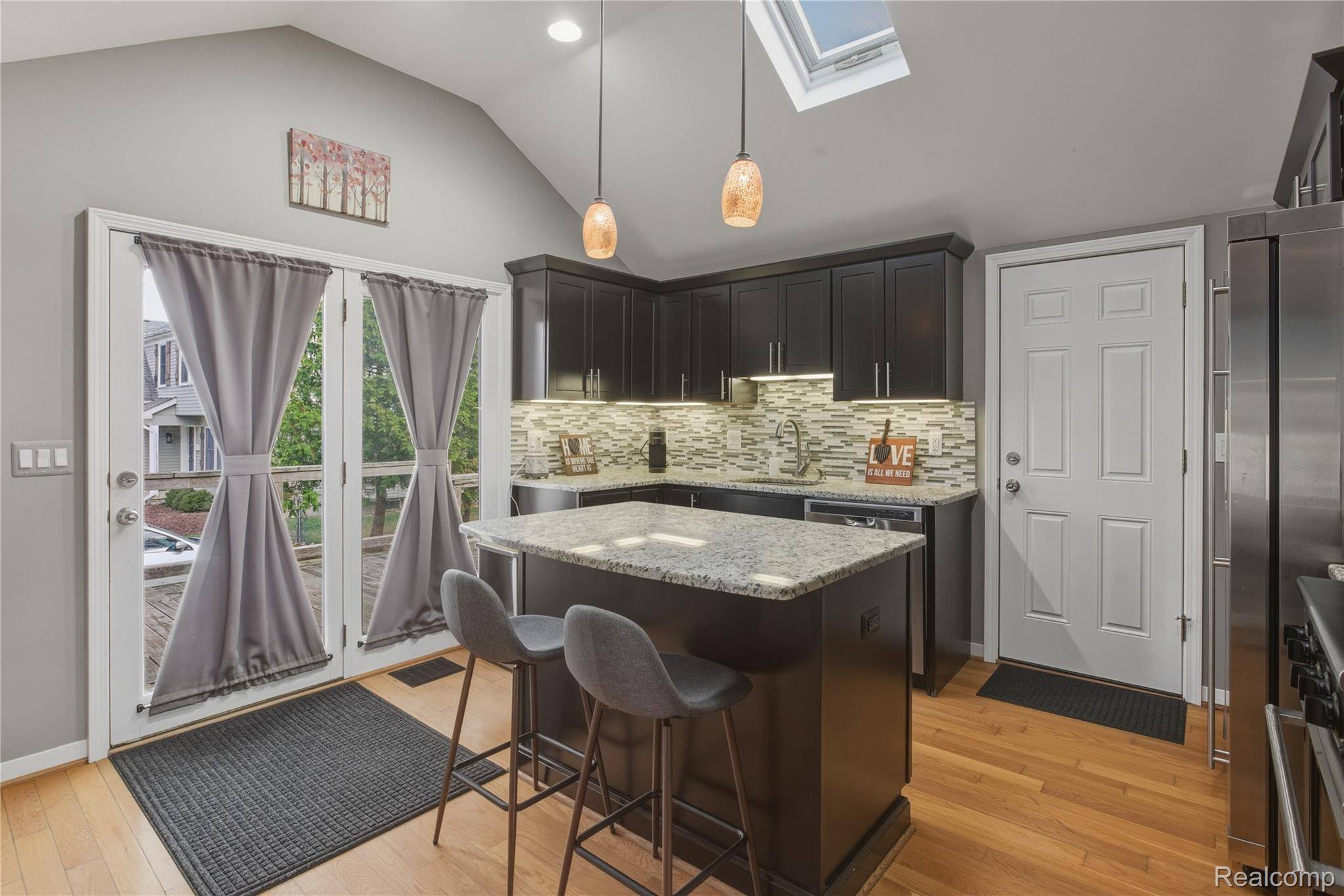 Rochester, MI 48307,703 Parkdale RD