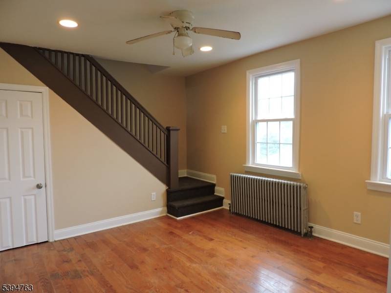 Boonton Town, NJ 07005,209 Liberty St