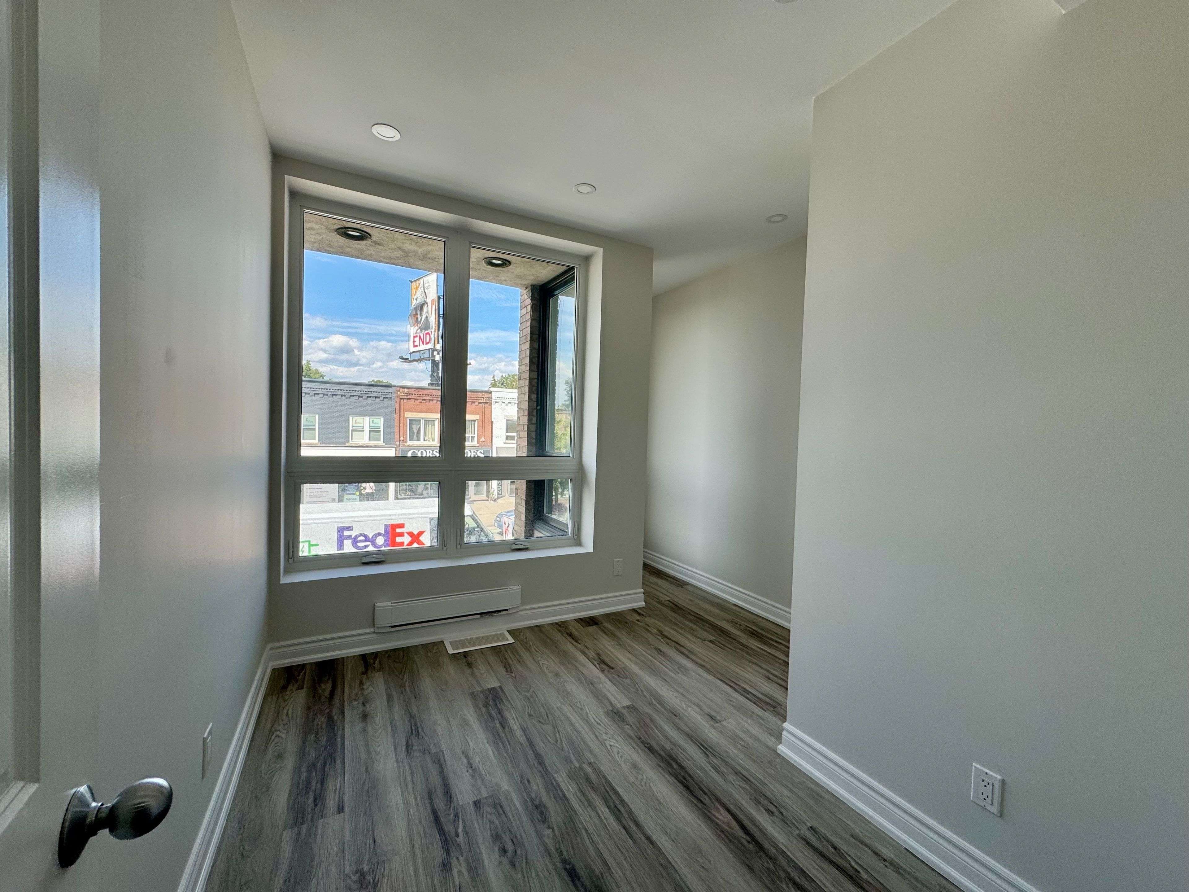 Toronto E02, ON M4C 1J7,2007 Danforth AVE