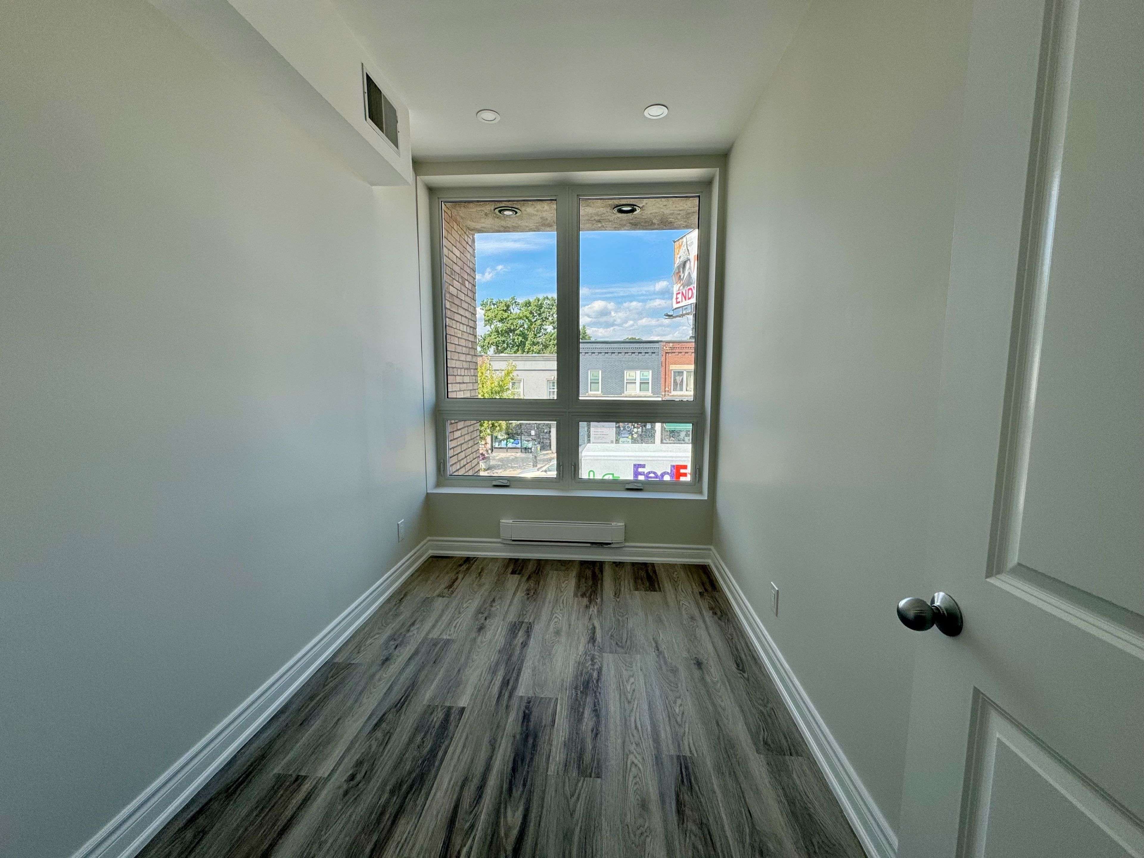 Toronto E02, ON M4C 1J7,2007 Danforth AVE