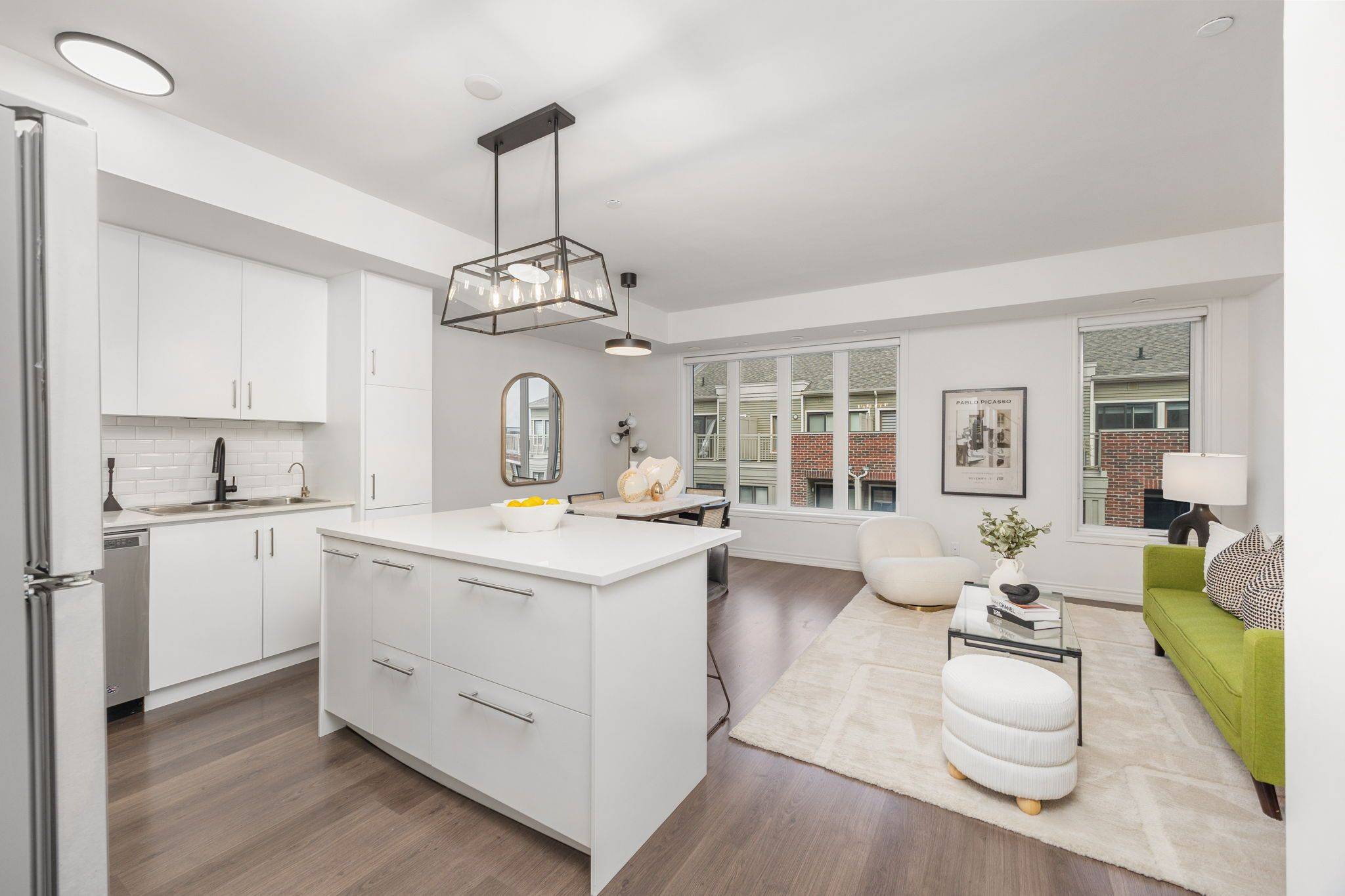 Toronto W06, ON M8W 0A9,125 Long Branch AVE #14