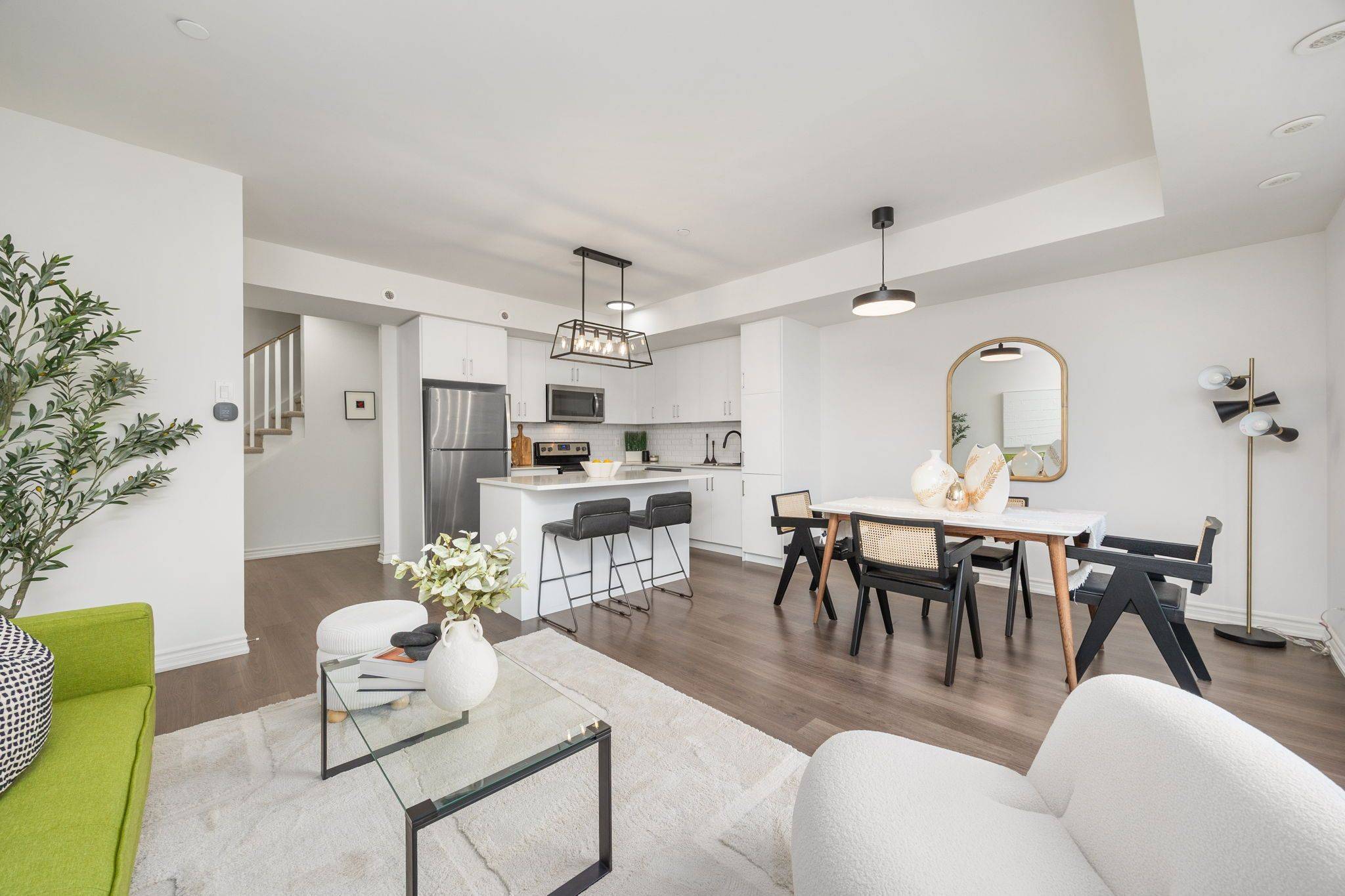 Toronto W06, ON M8W 0A9,125 Long Branch AVE #14