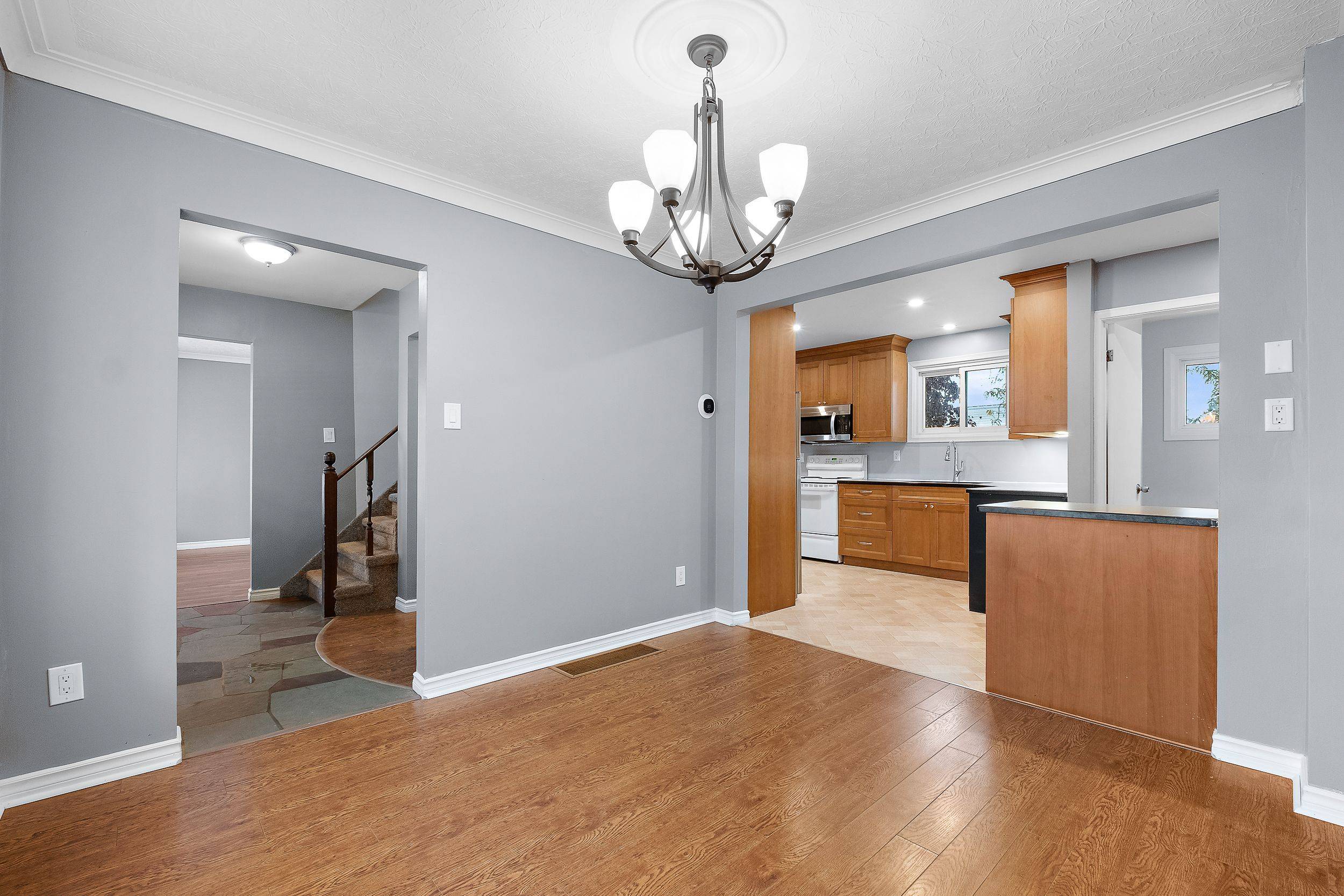 Quinte West, ON K8V 5Y5,43 O'neil CRES