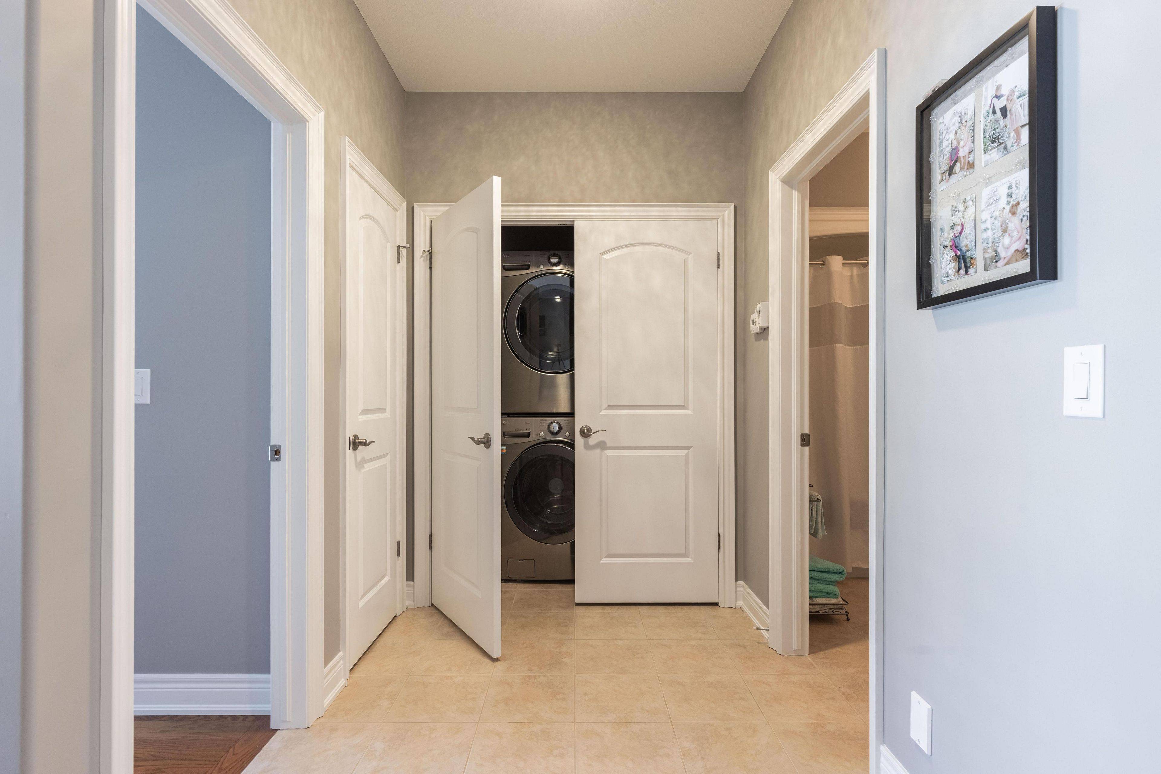 Niagara-on-the-lake, ON L0S 1J1,19 Crimson DR