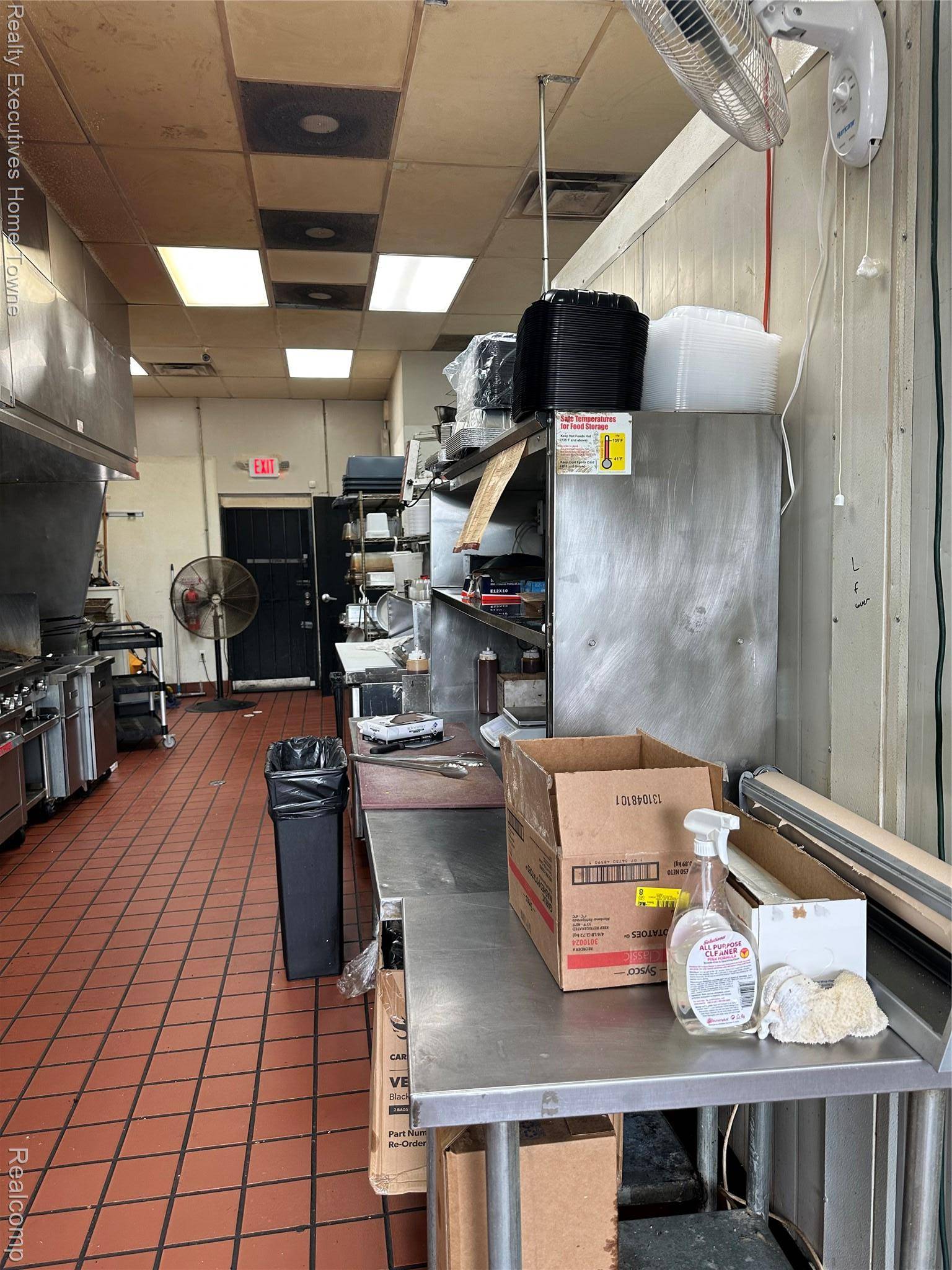 Detroit, MI 48219,19005 Telegraph RD