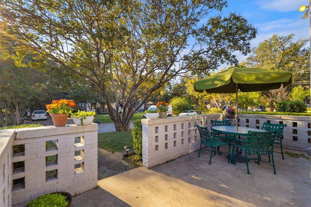 Dallas, TX 75218,9461 Waterview Road