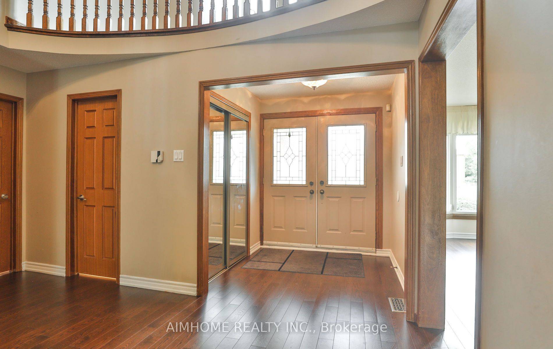 Oakville, ON L6M 1W4,1339 Windrush DR