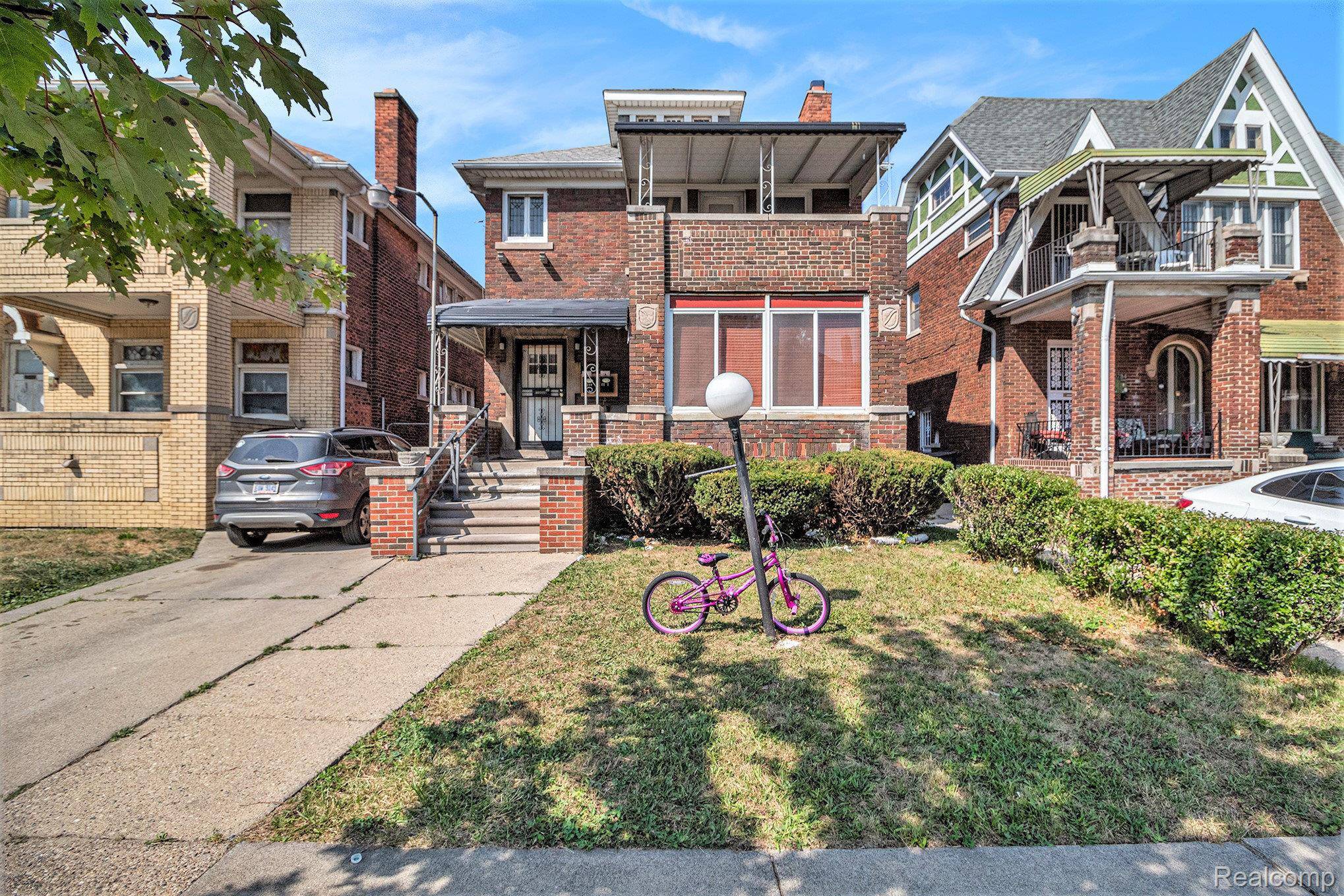 Detroit, MI 48206,3290 Calvert ST