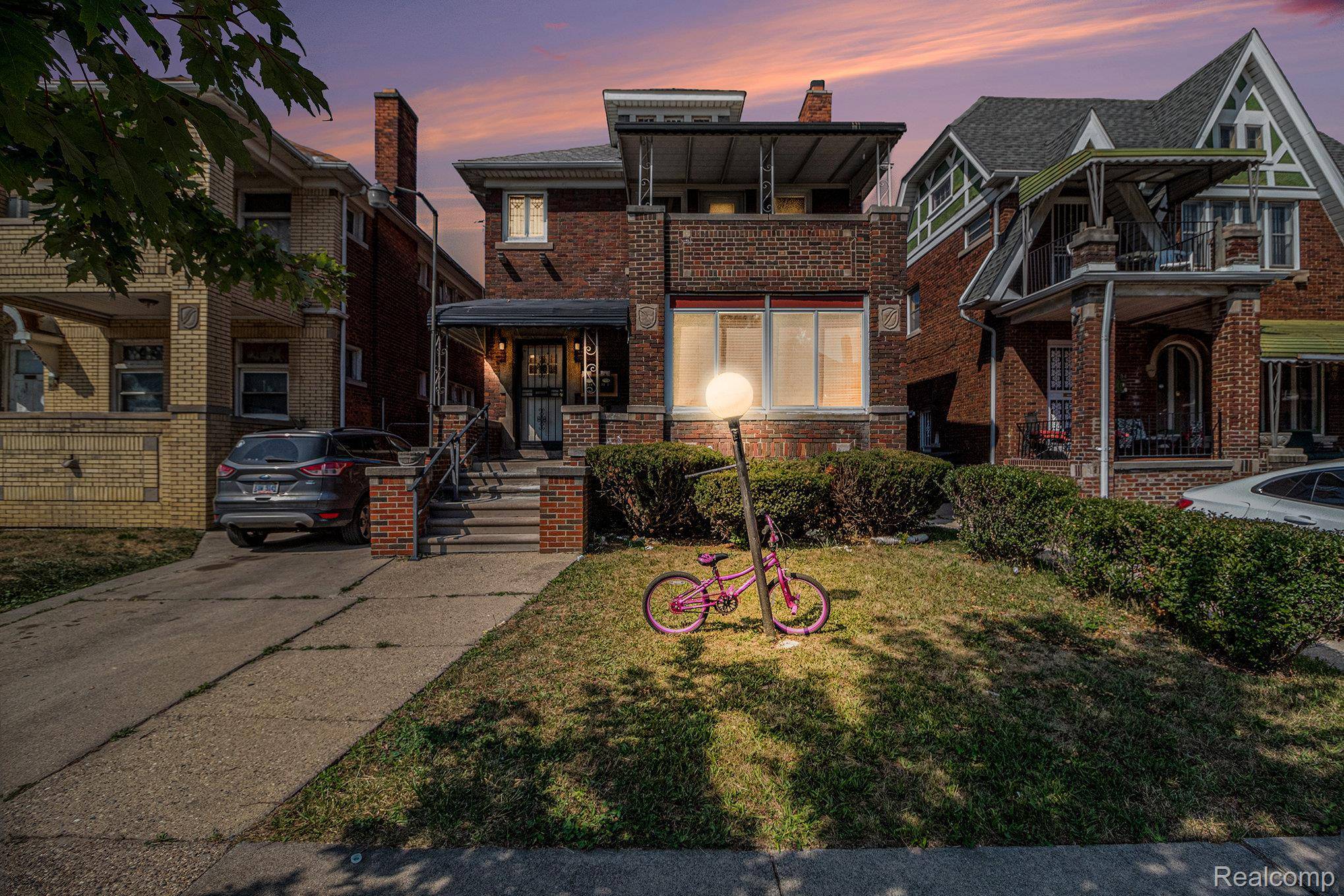 Detroit, MI 48206,3290 Calvert ST