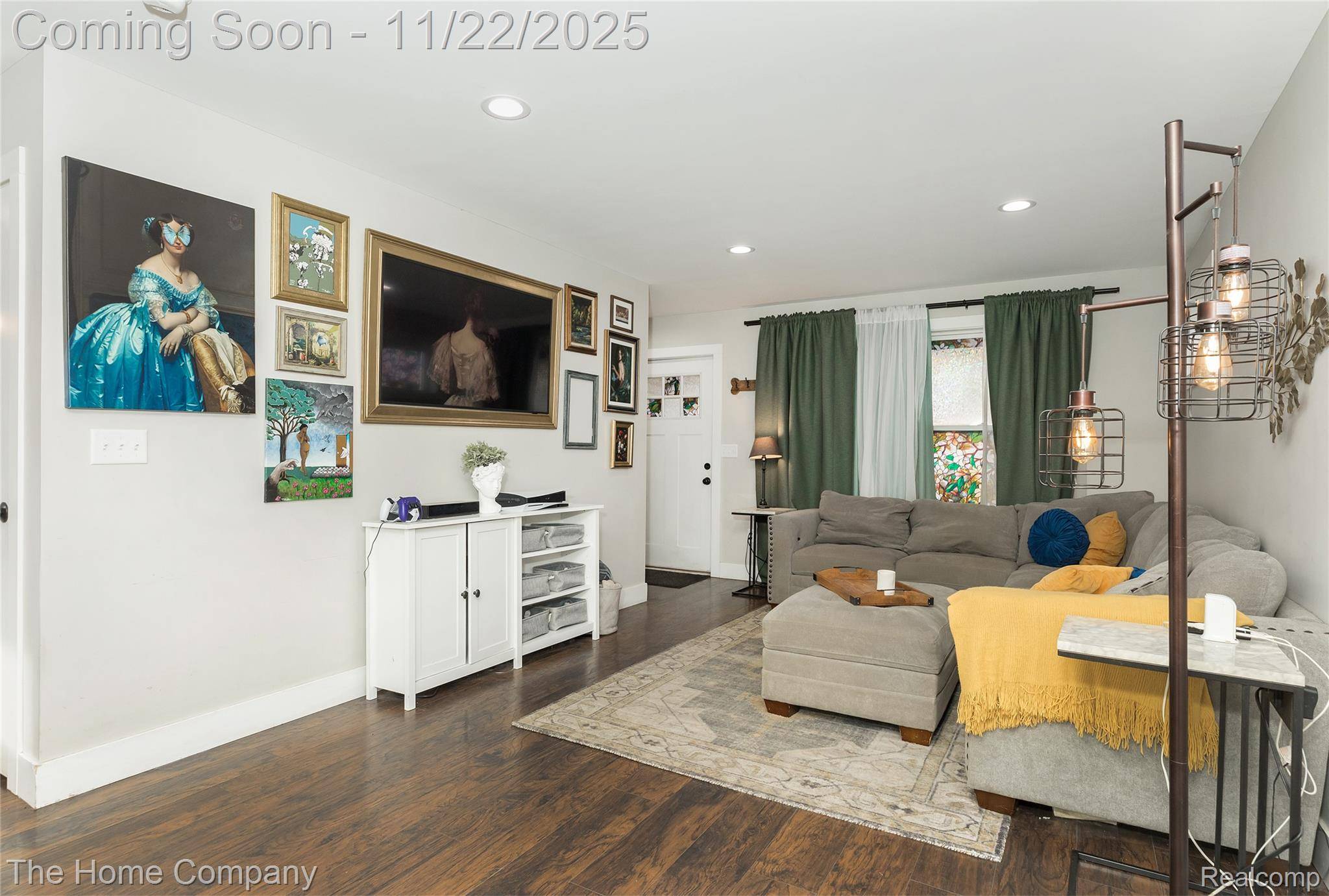 Hazel Park, MI 48030,1226 E Bernhard AVE