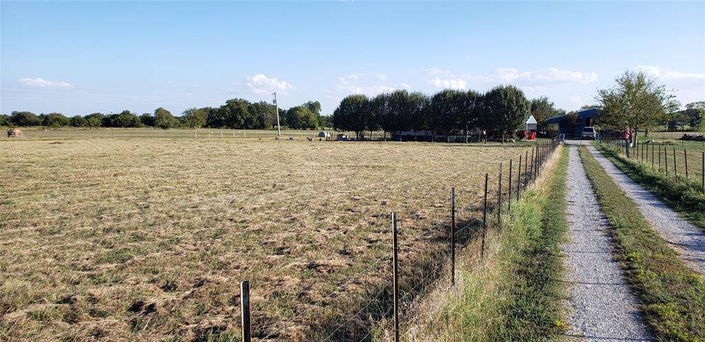 Savoy, TX 75479,806 N Fm 1752