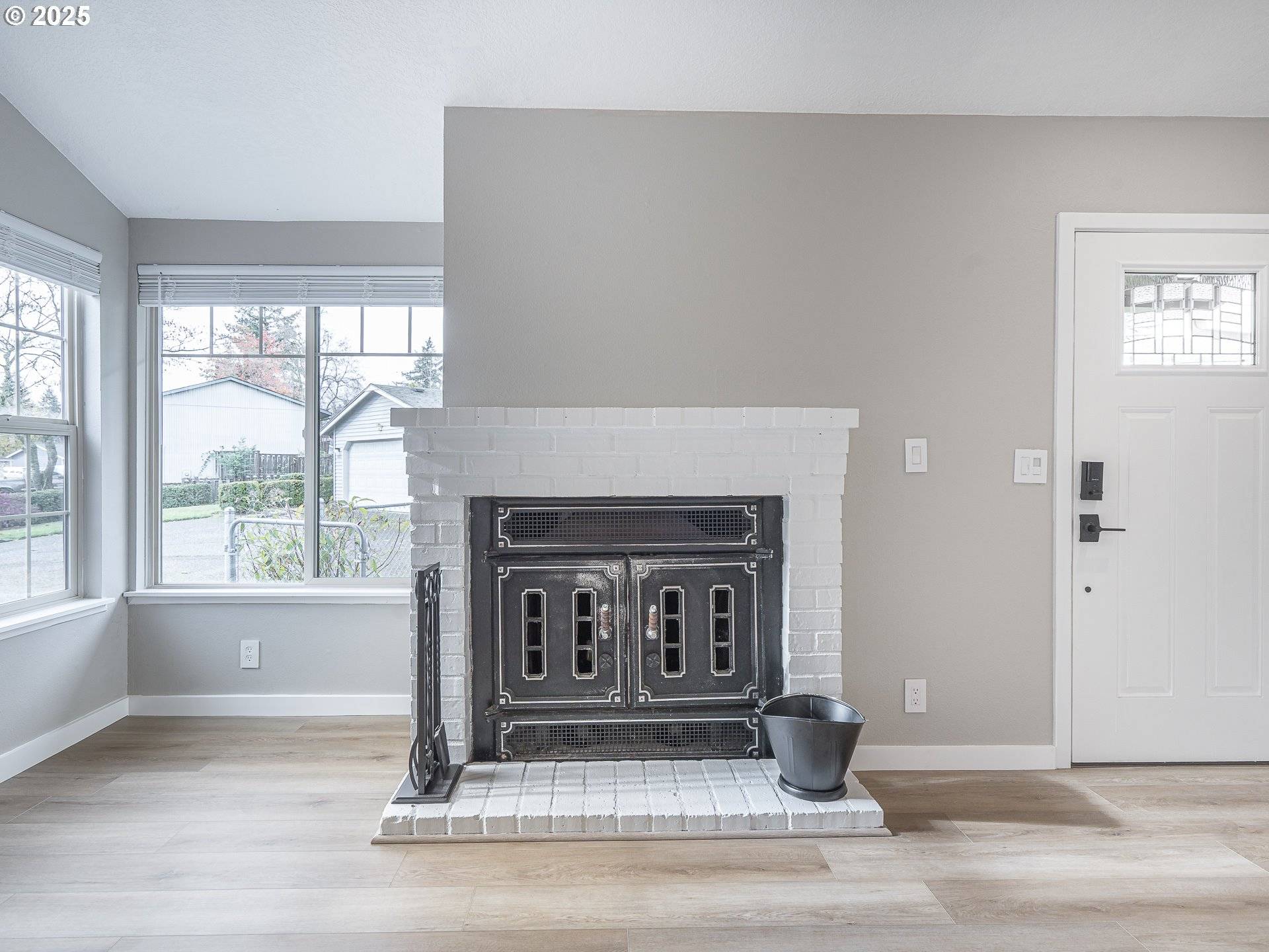 Portland, OR 97233,16817 SE PINE ST