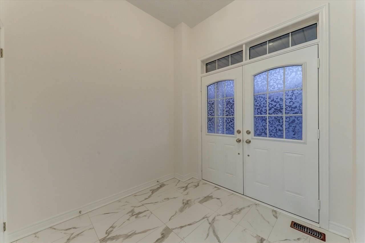 Markham, ON L3S 0E4,91 Titan TRL