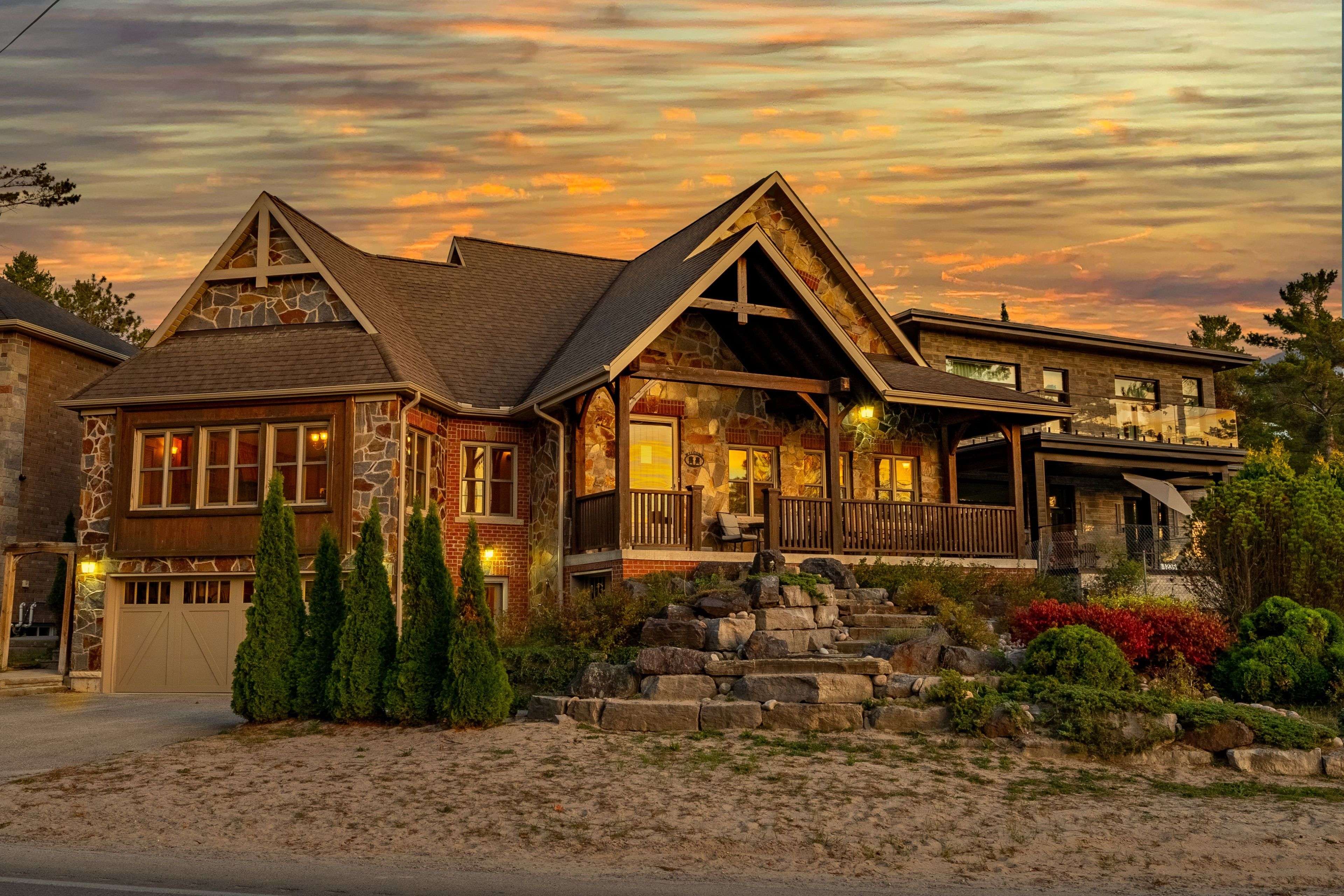 Wasaga Beach, ON L9Z 2R5,805 Eastdale DR