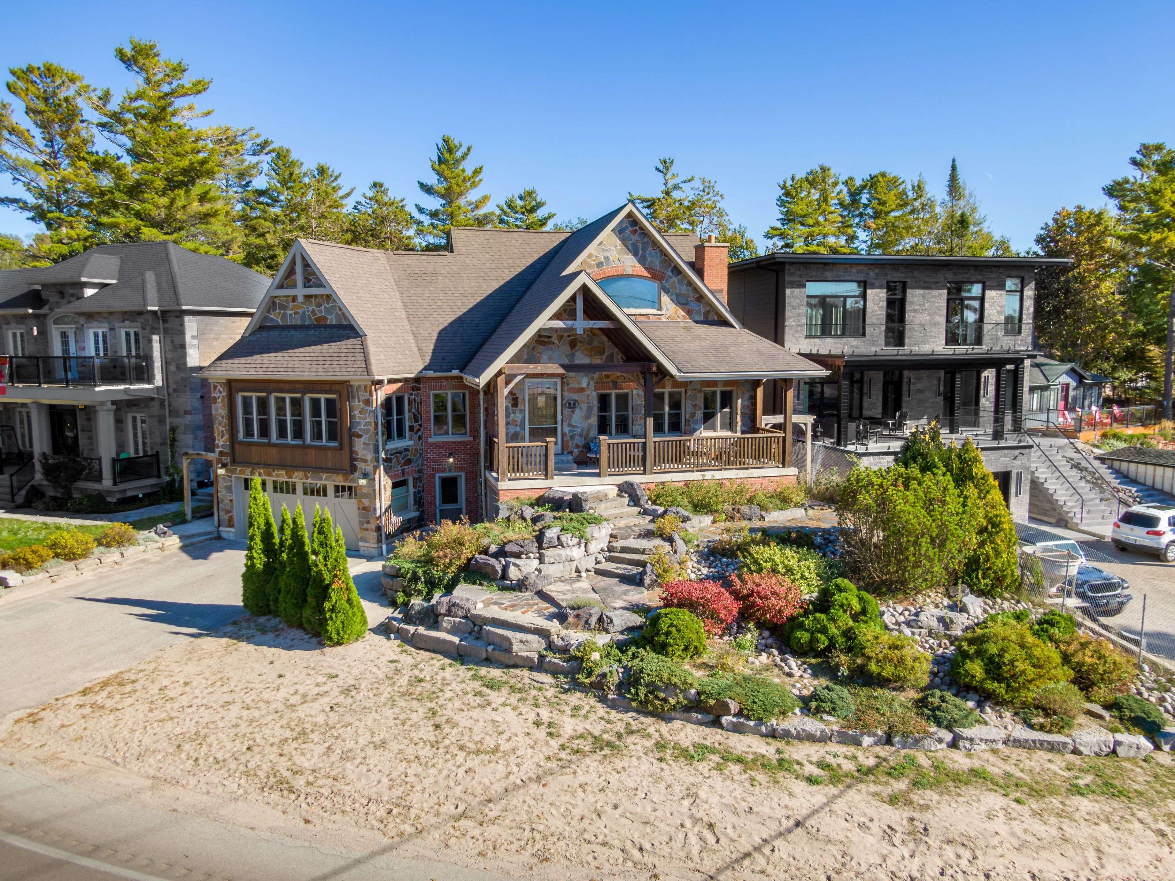 Wasaga Beach, ON L9Z 2R5,805 Eastdale DR