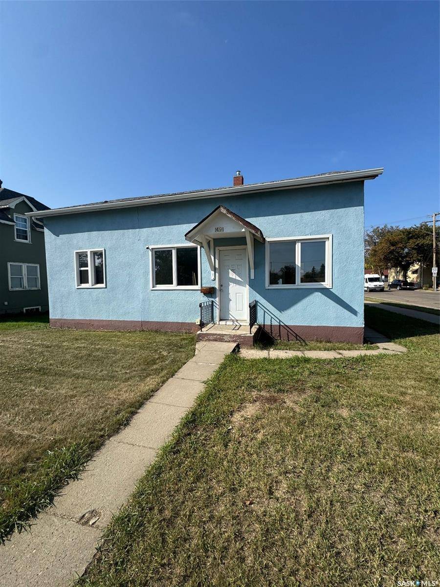 North Battleford, SK S9A 0W6,1491 101st STREET