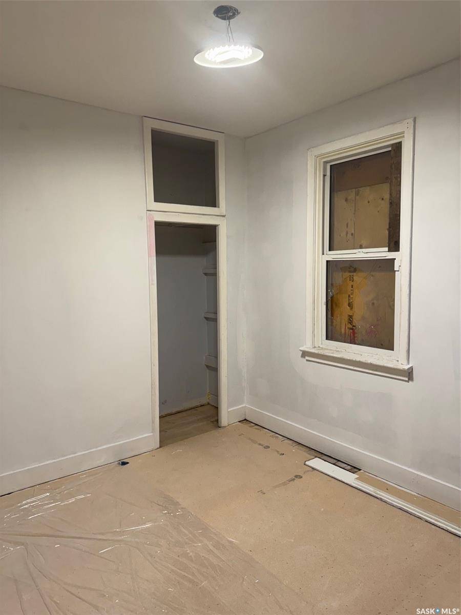 North Battleford, SK S9A 0W6,1491 101st STREET