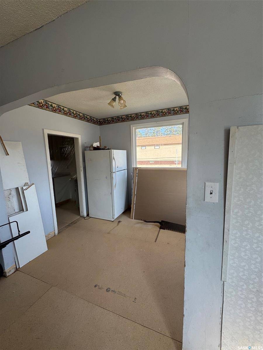 North Battleford, SK S9A 0W6,1491 101st STREET