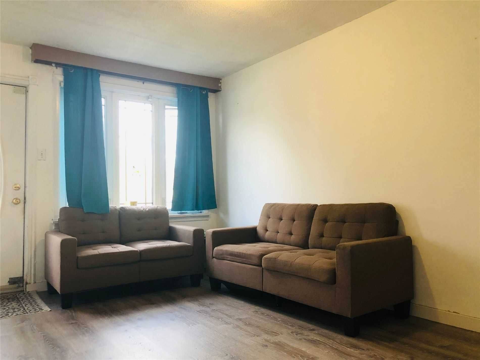 Mississauga, ON L5E 2A6,1348 Alexandra AVE