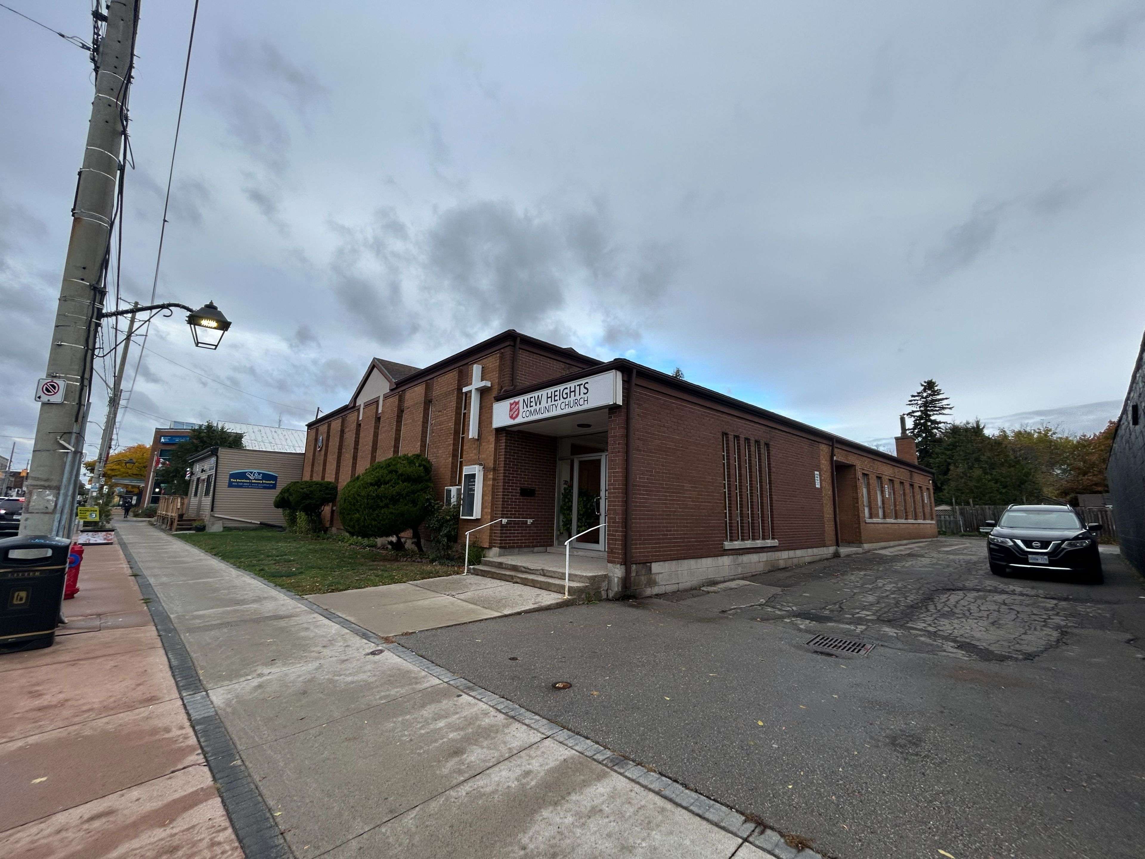 Hamilton, ON L8V 1B2,573 Concession ST