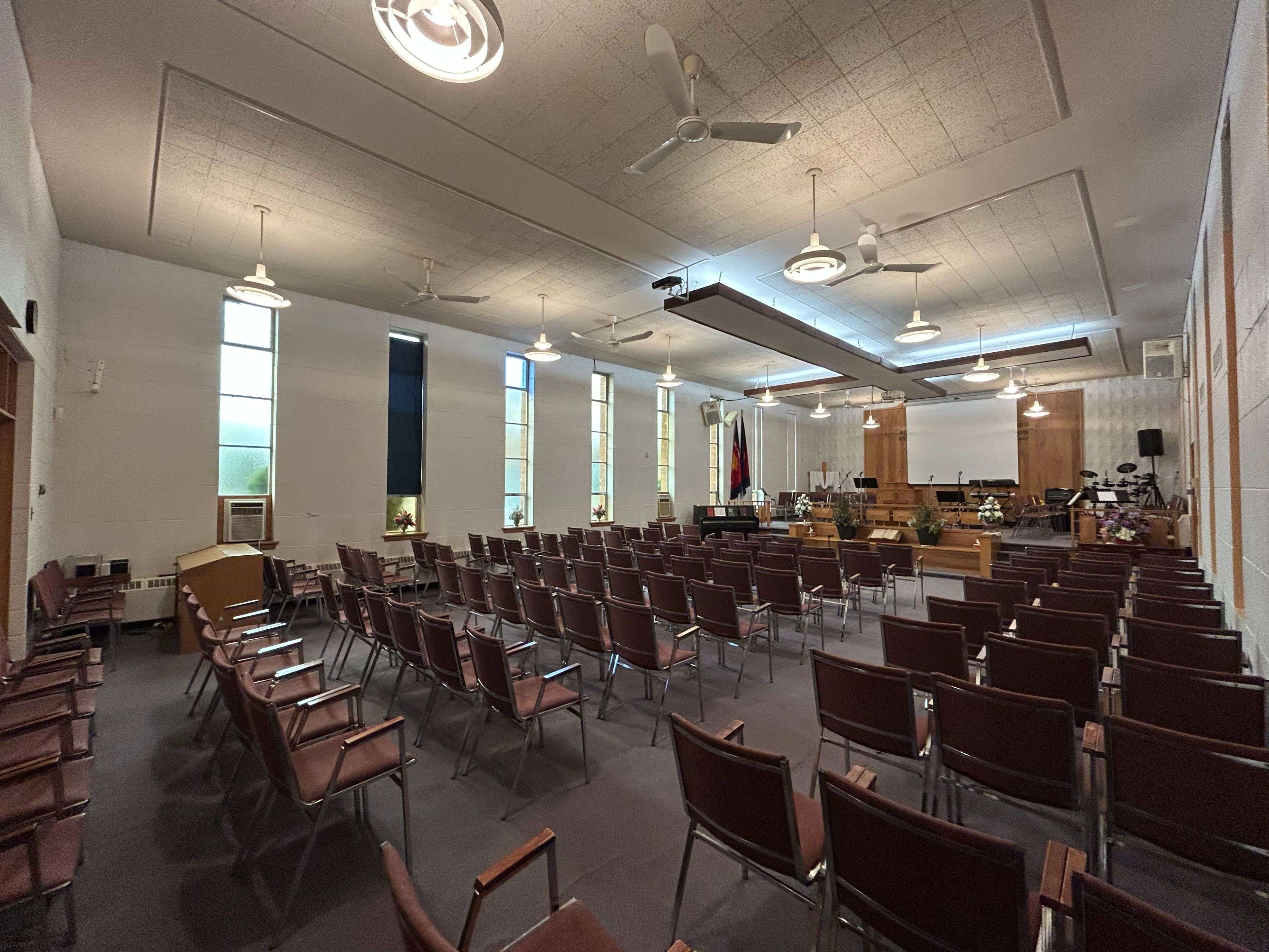 Hamilton, ON L8V 1B2,573 Concession ST