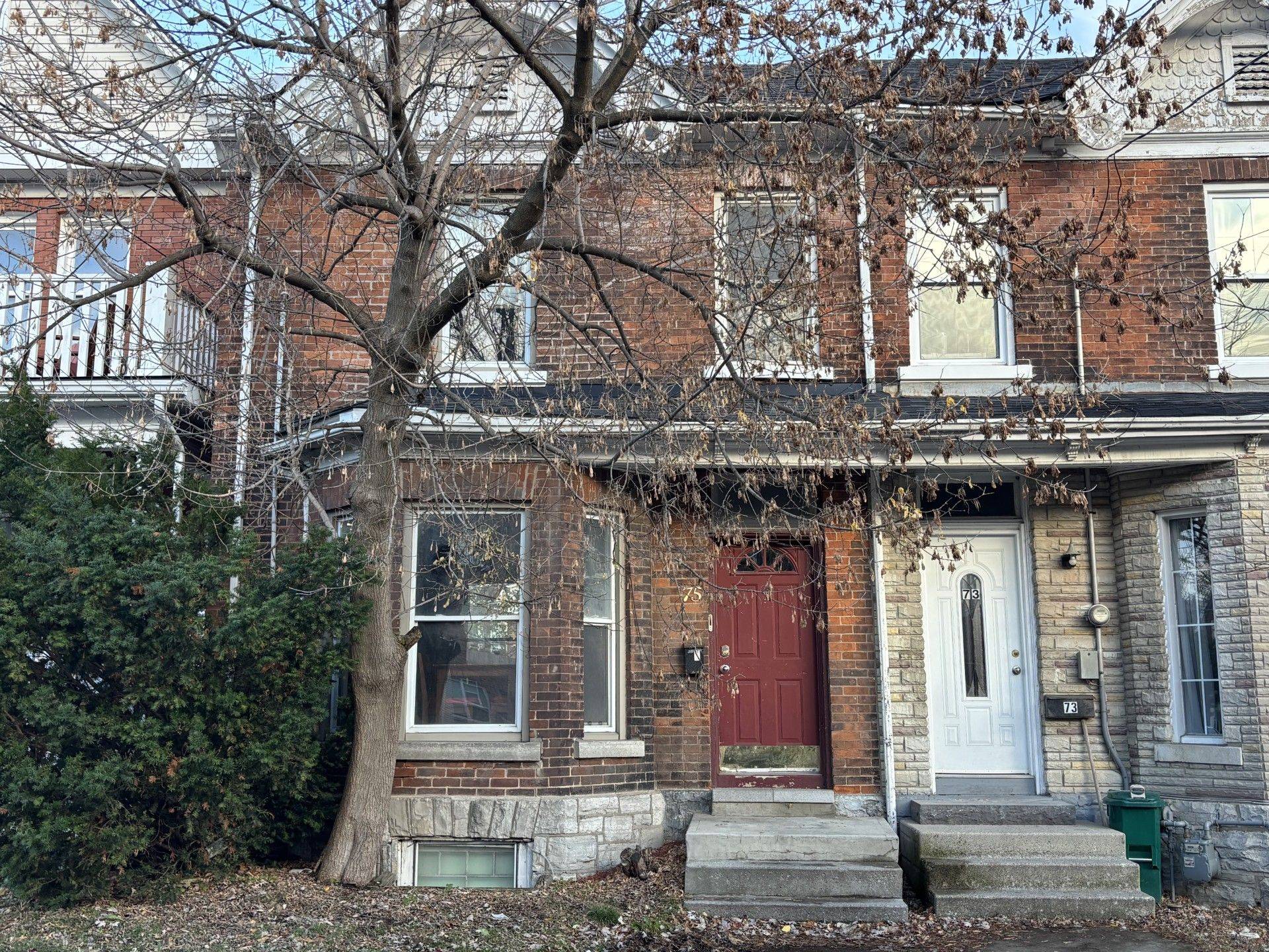 Kingston, ON K7L 3M1,75 Division ST