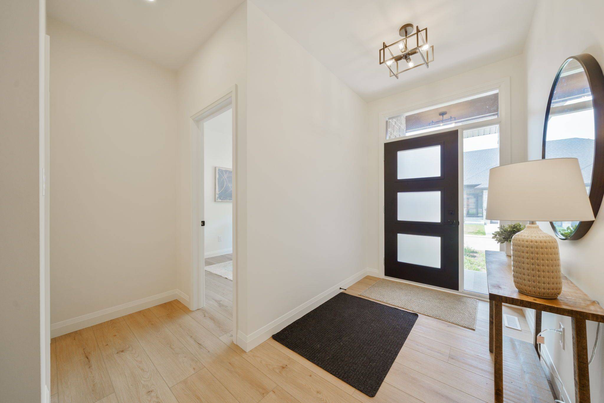 North Middlesex, ON N0M 1A0,32 Postma CRES #8