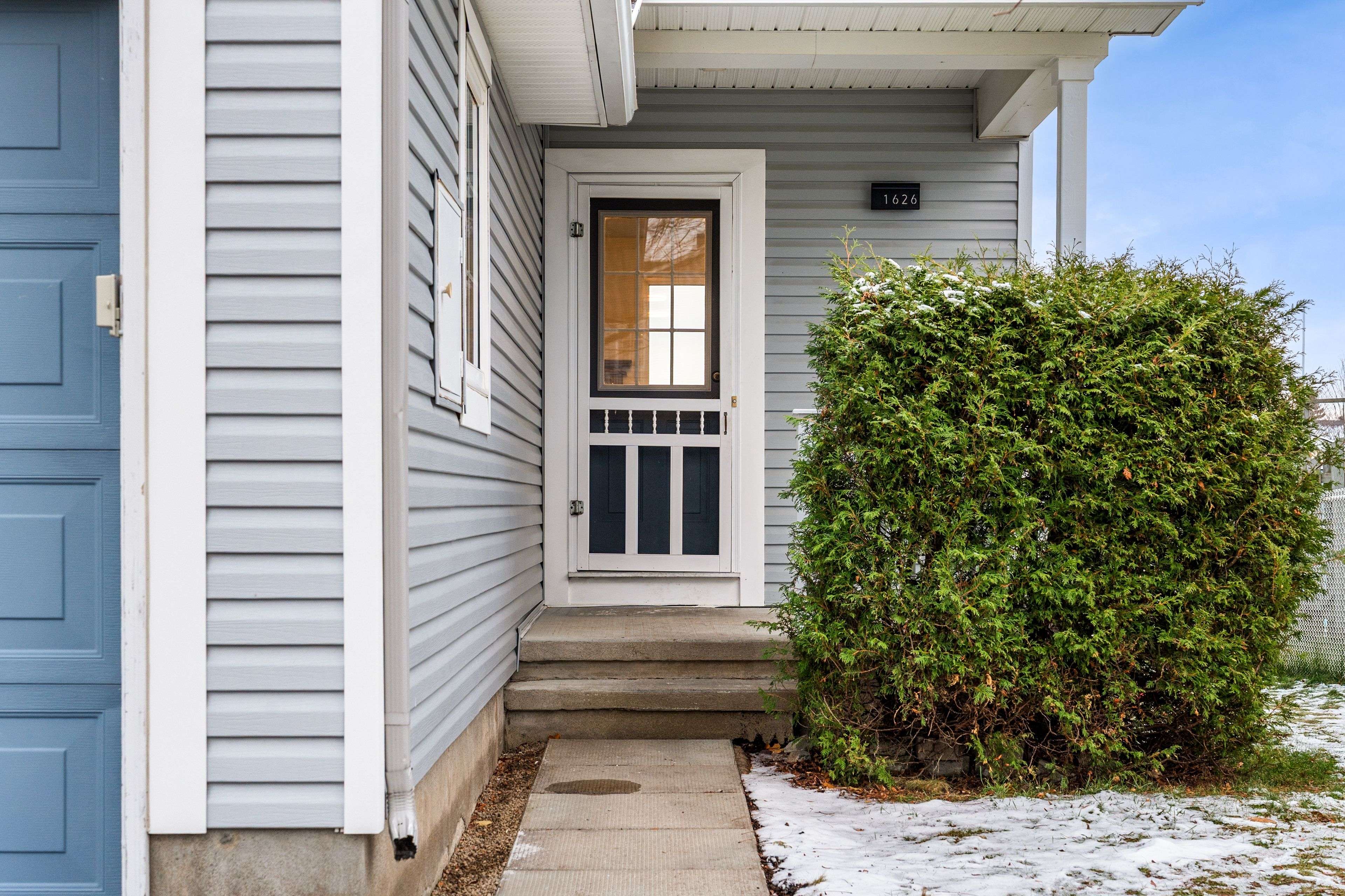 Orleans - Cumberland And Area, ON K4A 4B6,1626 Trenholm LN